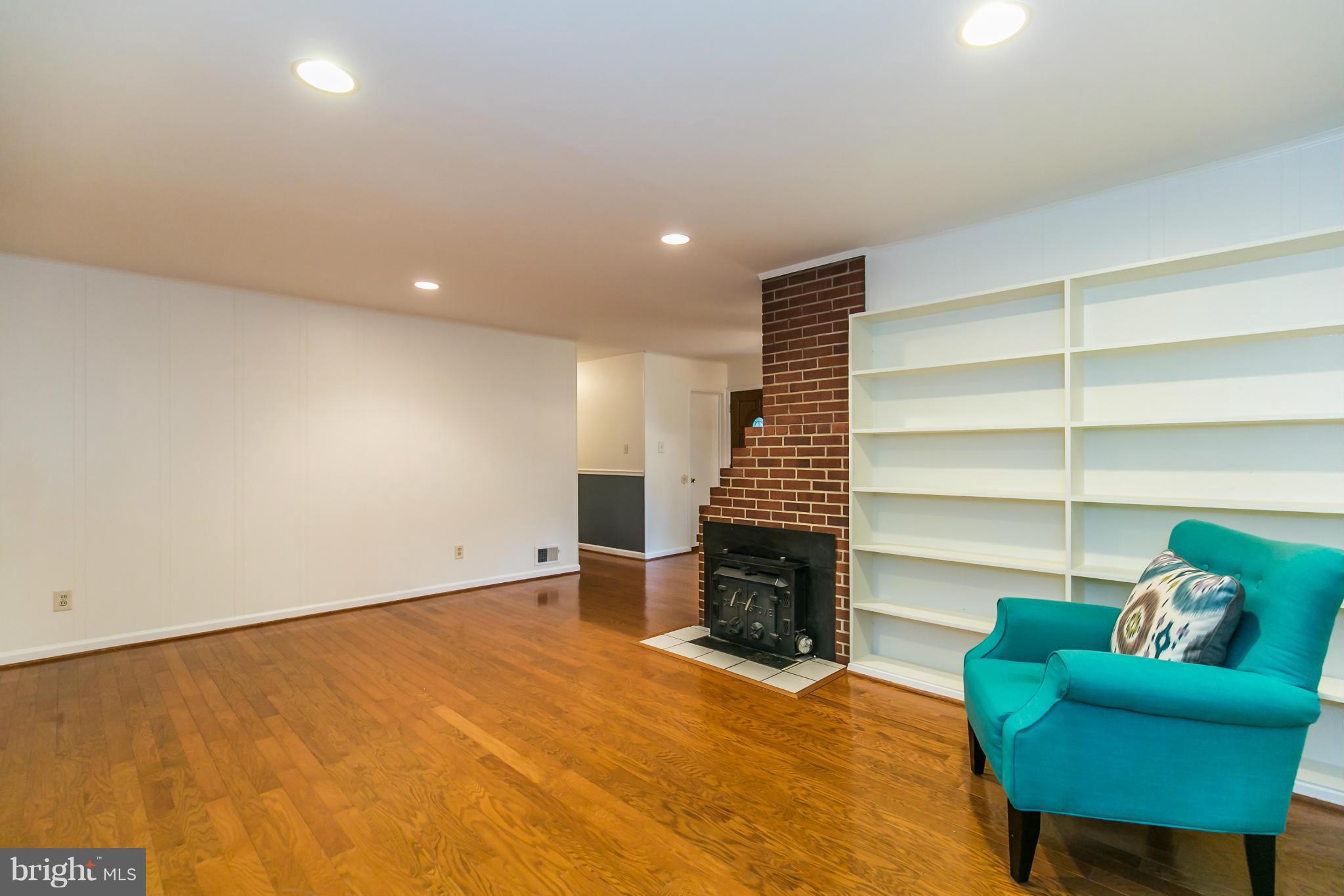 NORTH SPRINGFIELD - Residential