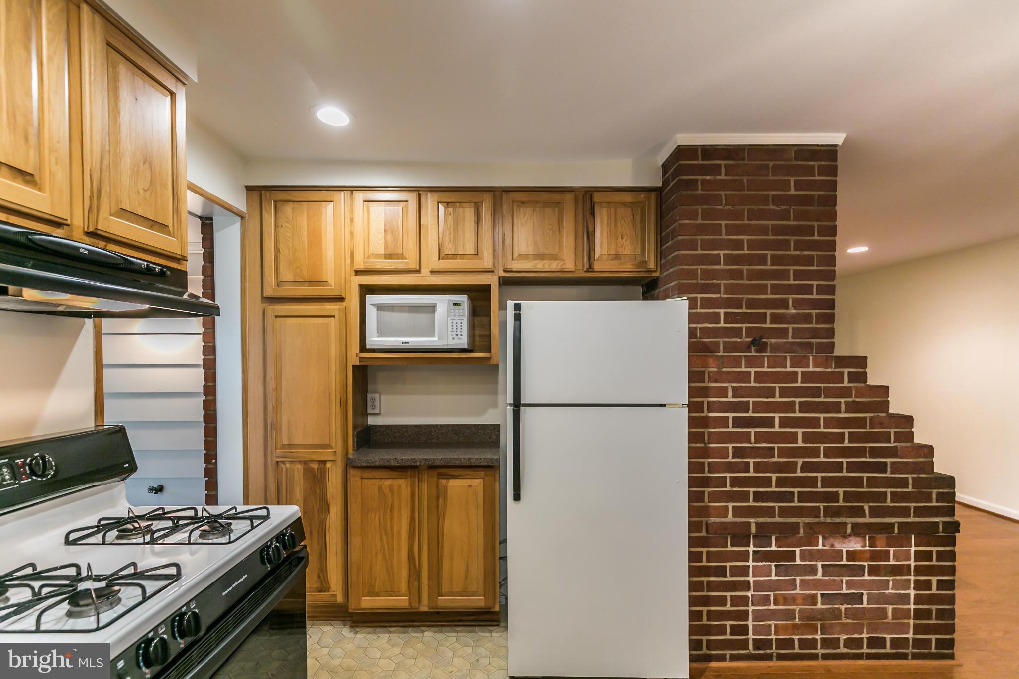 NORTH SPRINGFIELD - Residential