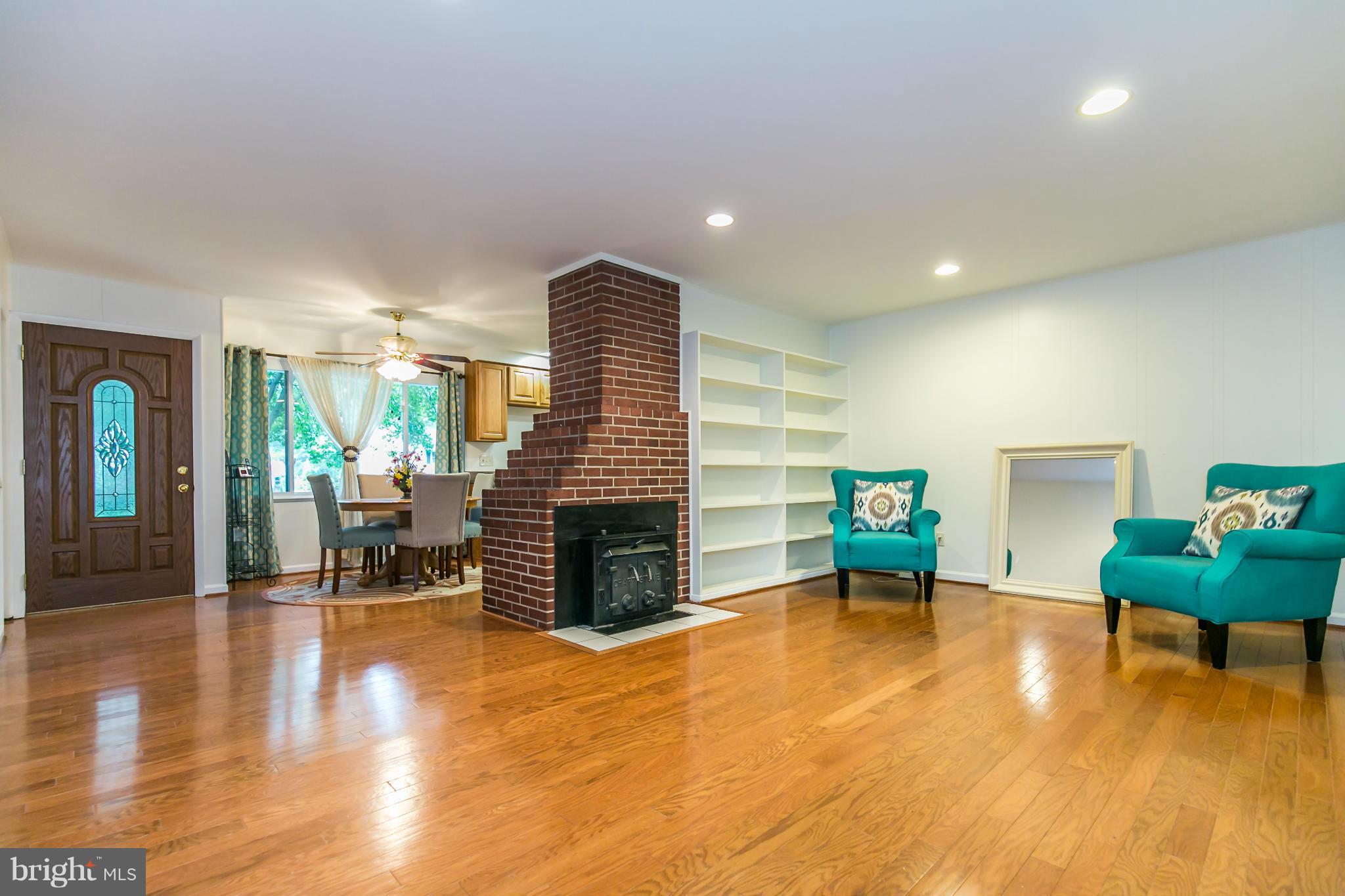 NORTH SPRINGFIELD - Residential