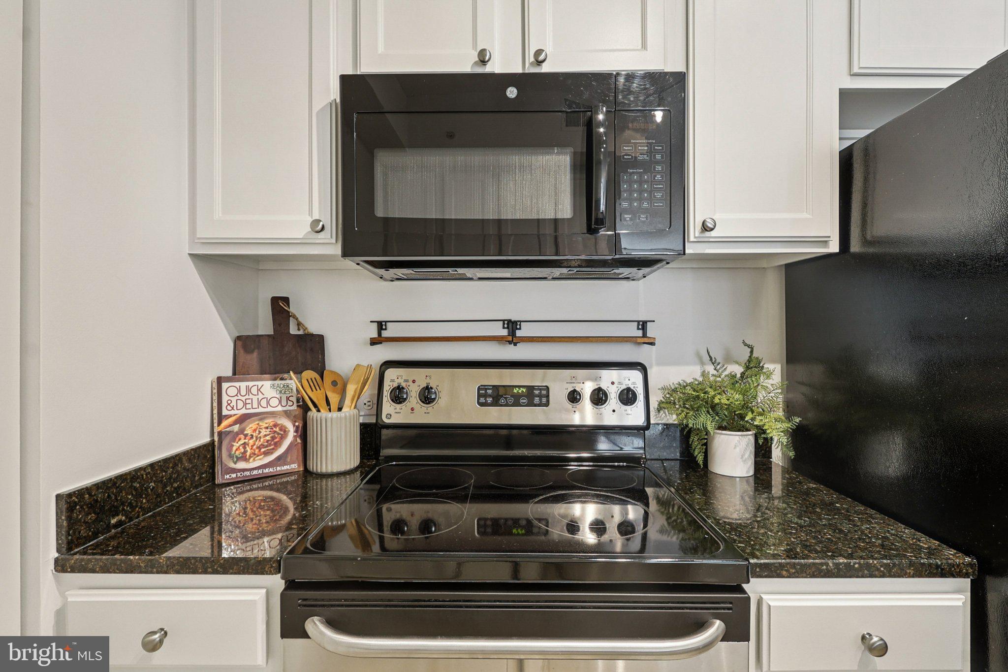 BALLSTON 880 - Residential