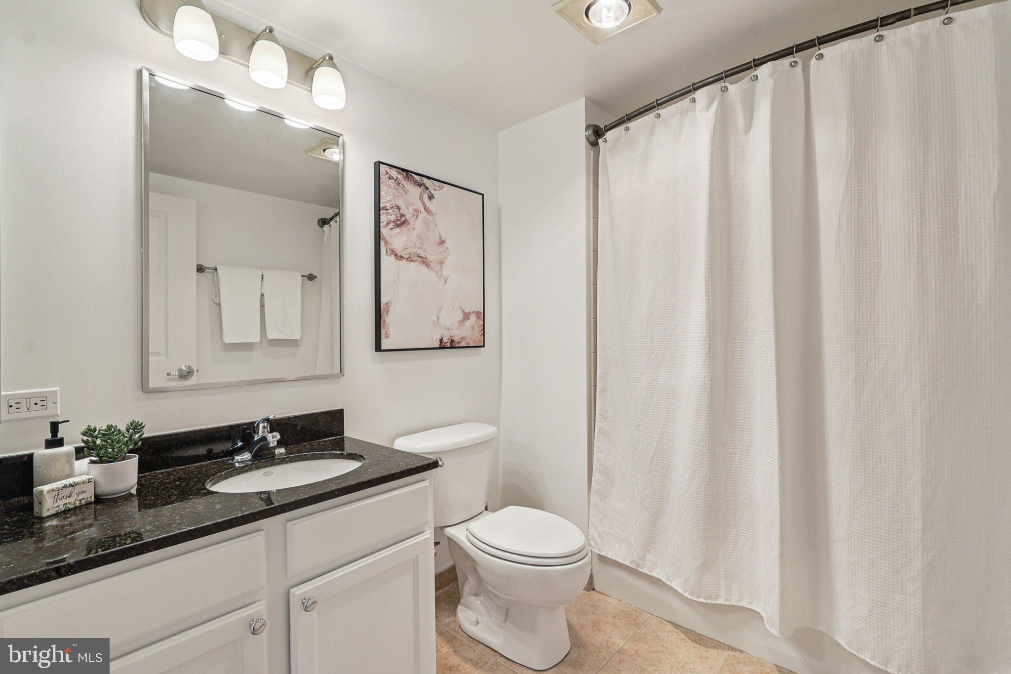 BALLSTON 880 - Residential