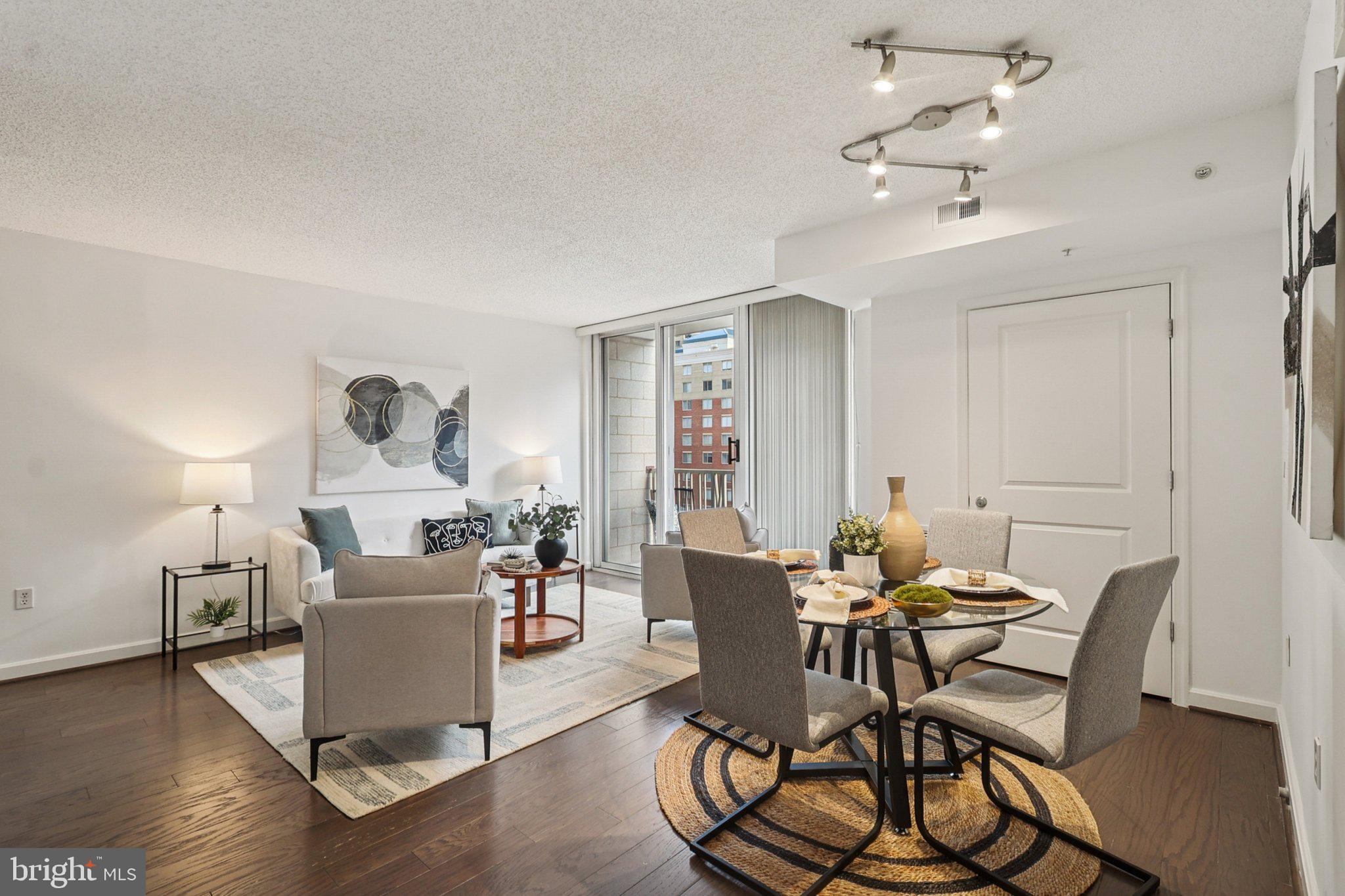 BALLSTON 880 - Residential