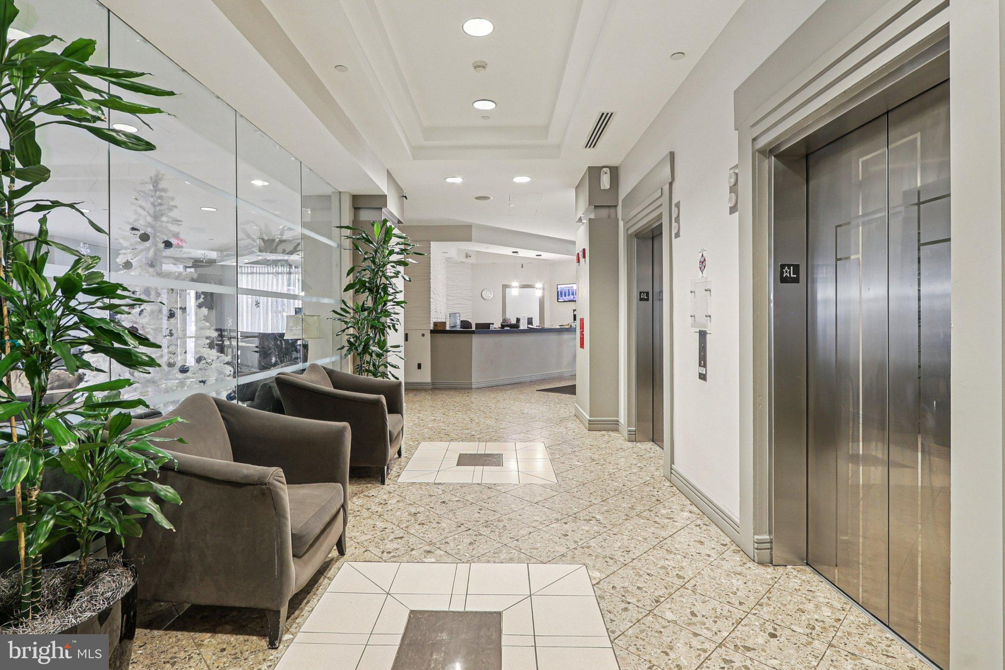 BALLSTON 880 - Residential