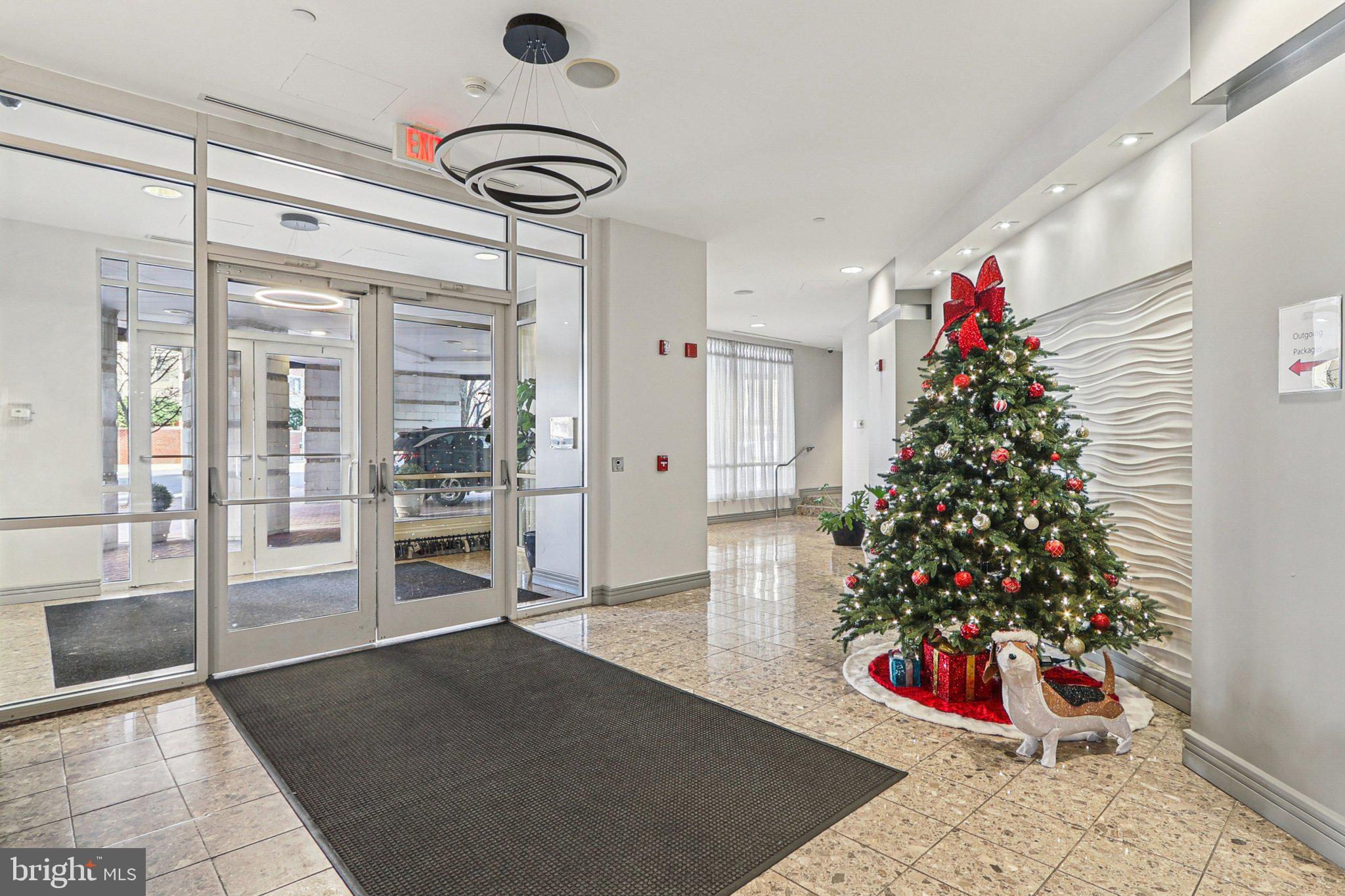 BALLSTON 880 - Residential