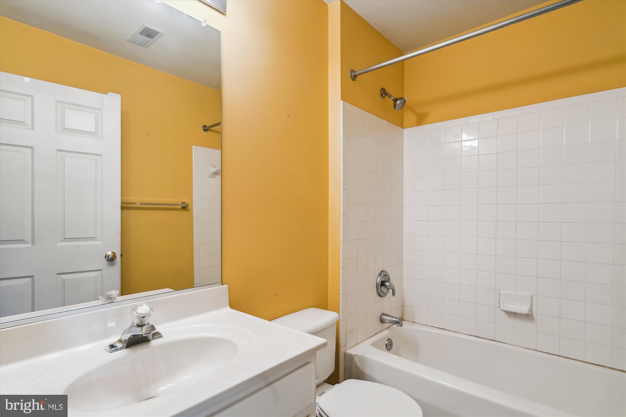 RUSSETT - Residential