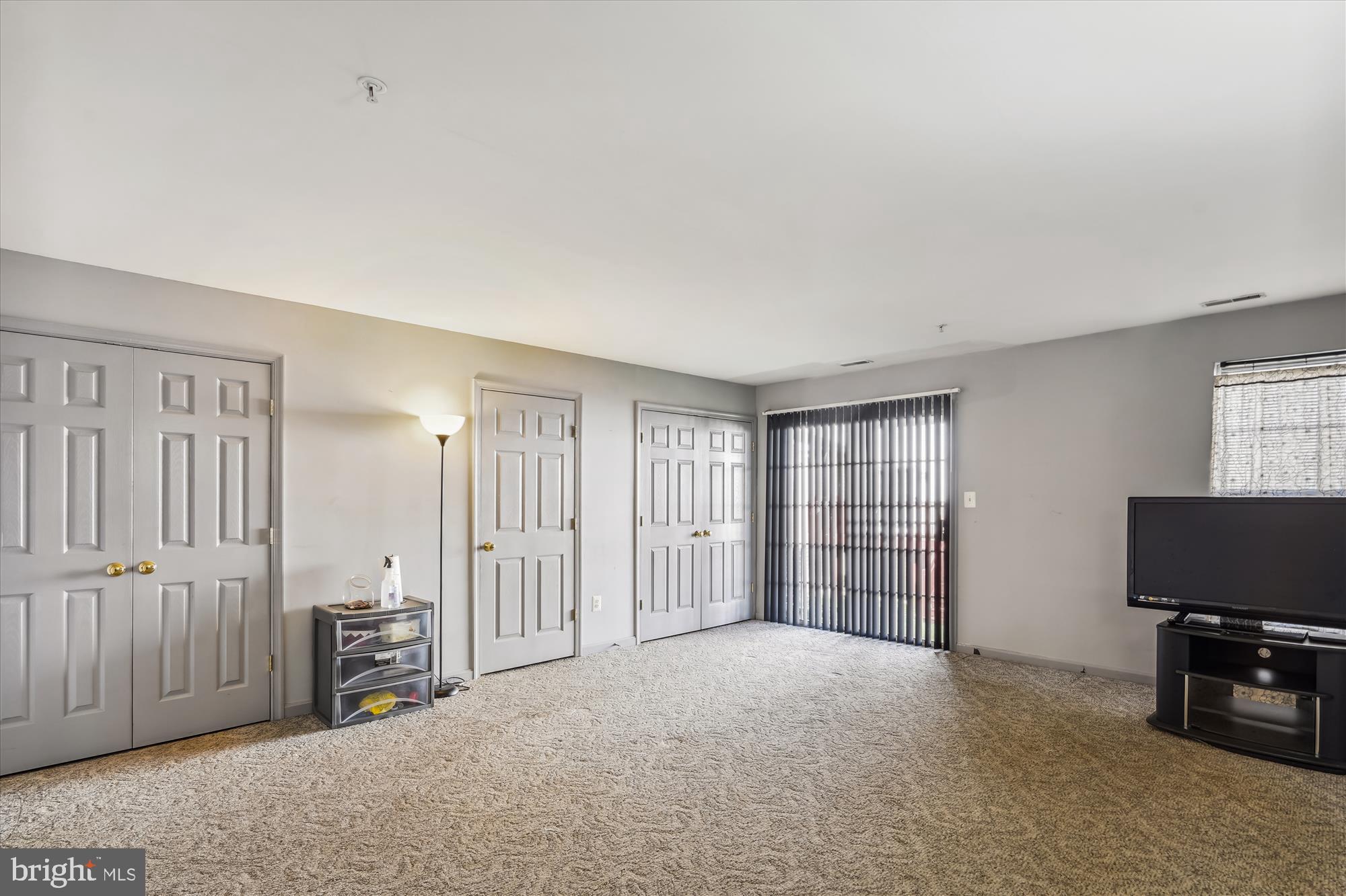 RUSSETT - Residential