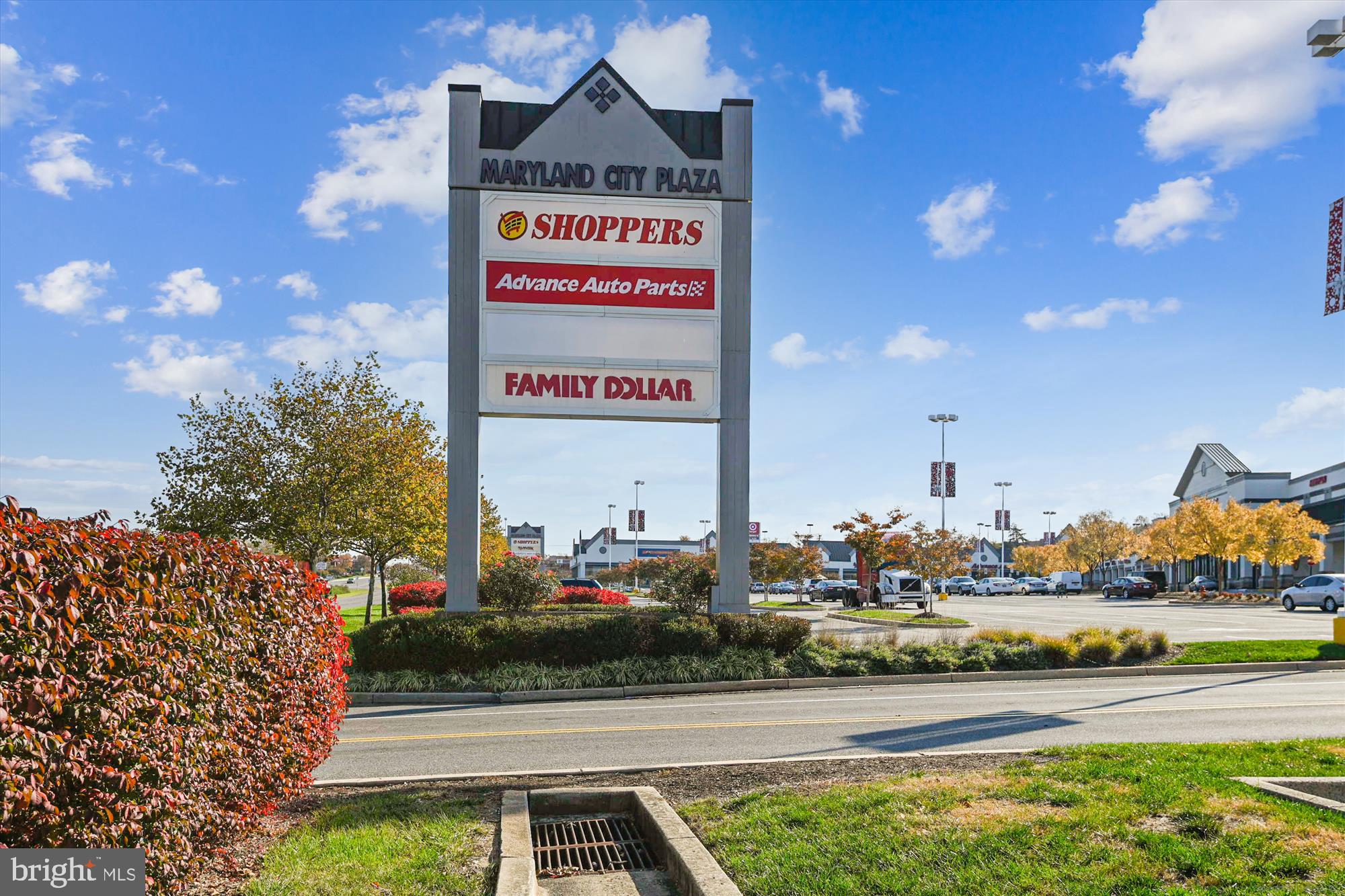 RUSSETT - Residential