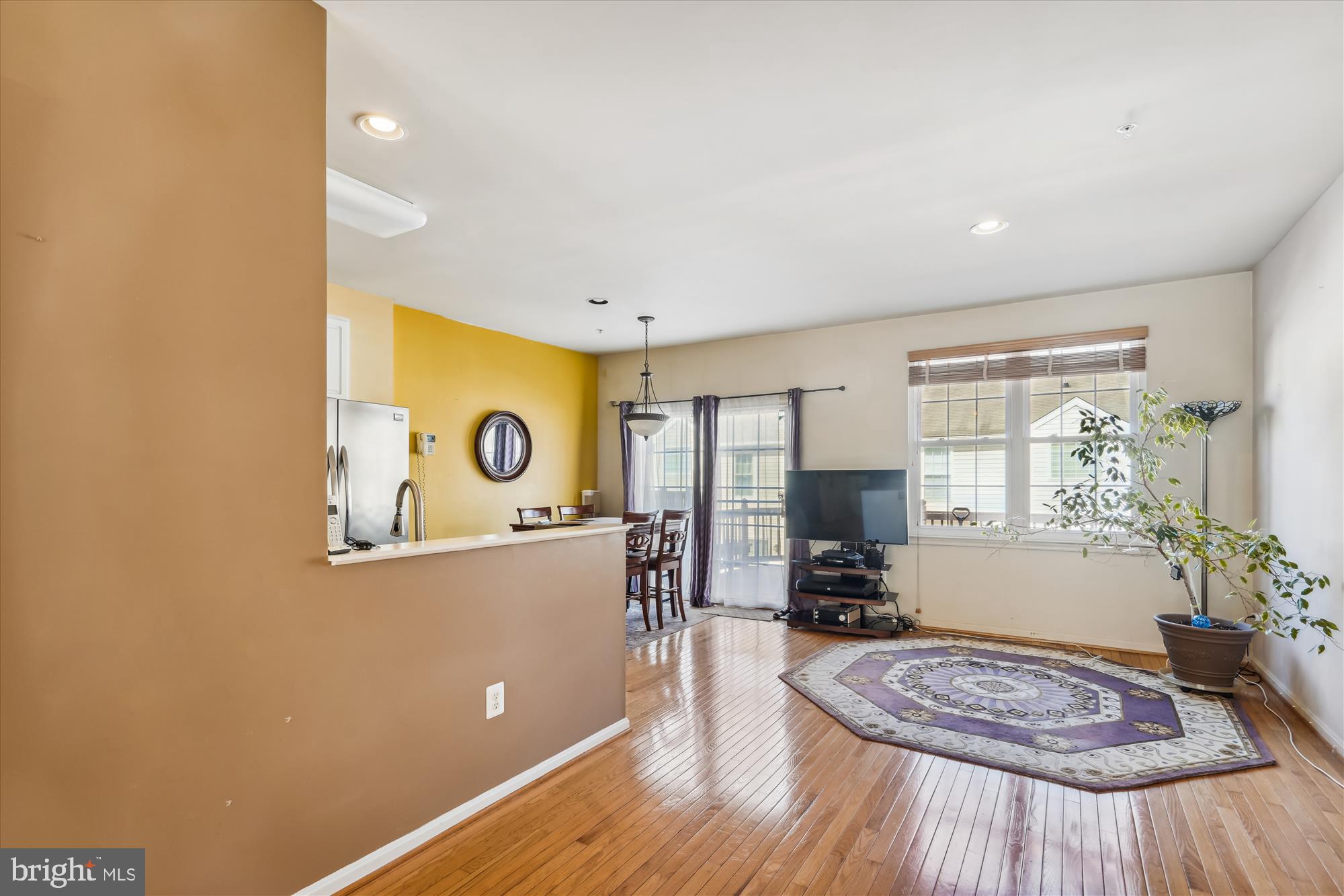 RUSSETT - Residential