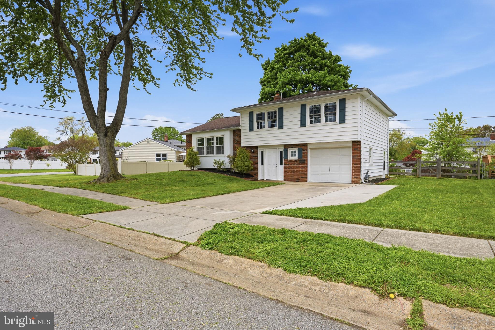 4 PINEDALE ROAD