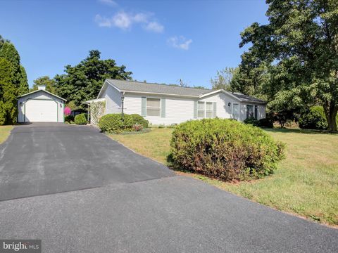 122 CORTLAND CIRCLE SHIPPENSBURG PA 17257