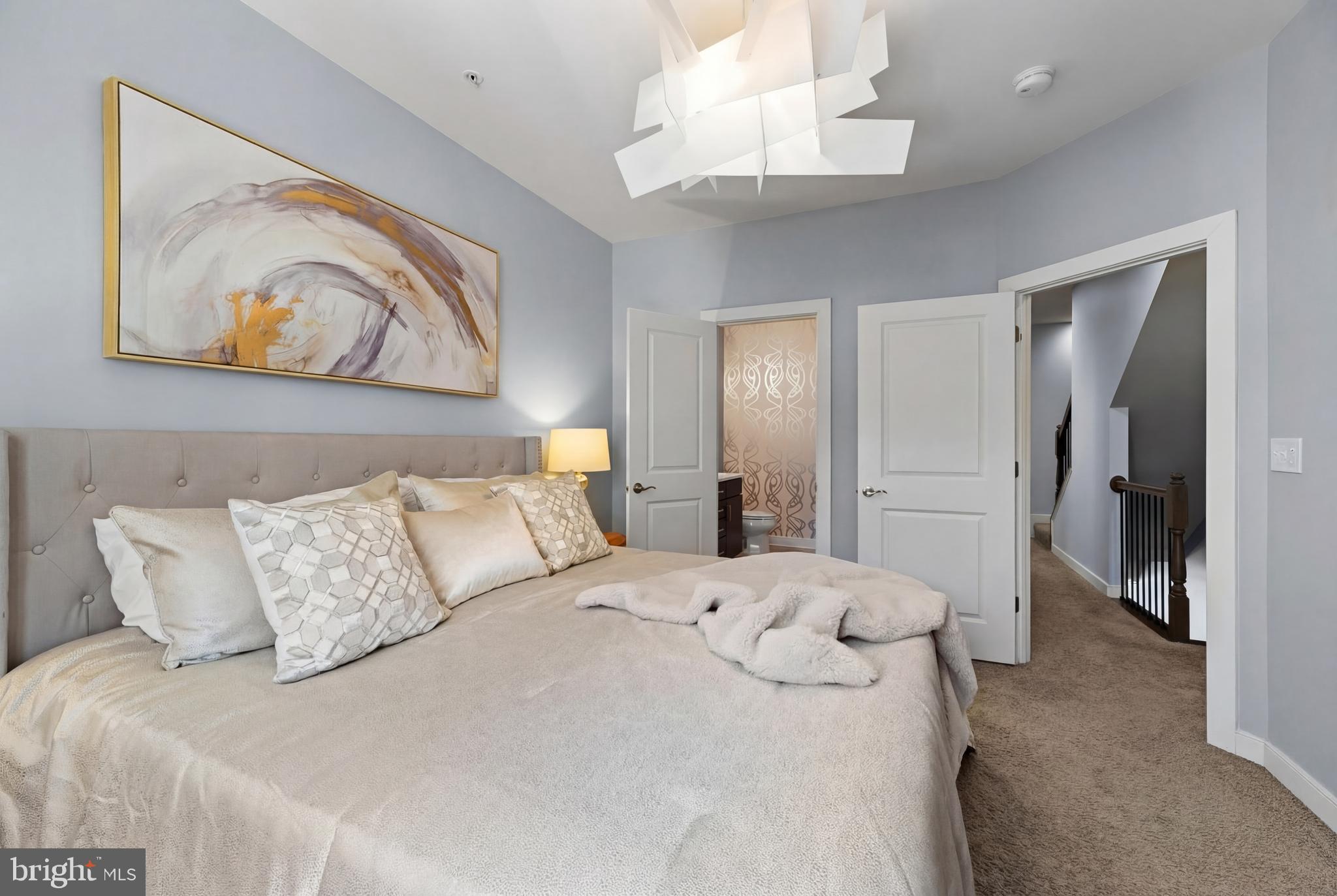 CROWN FARM - Residential