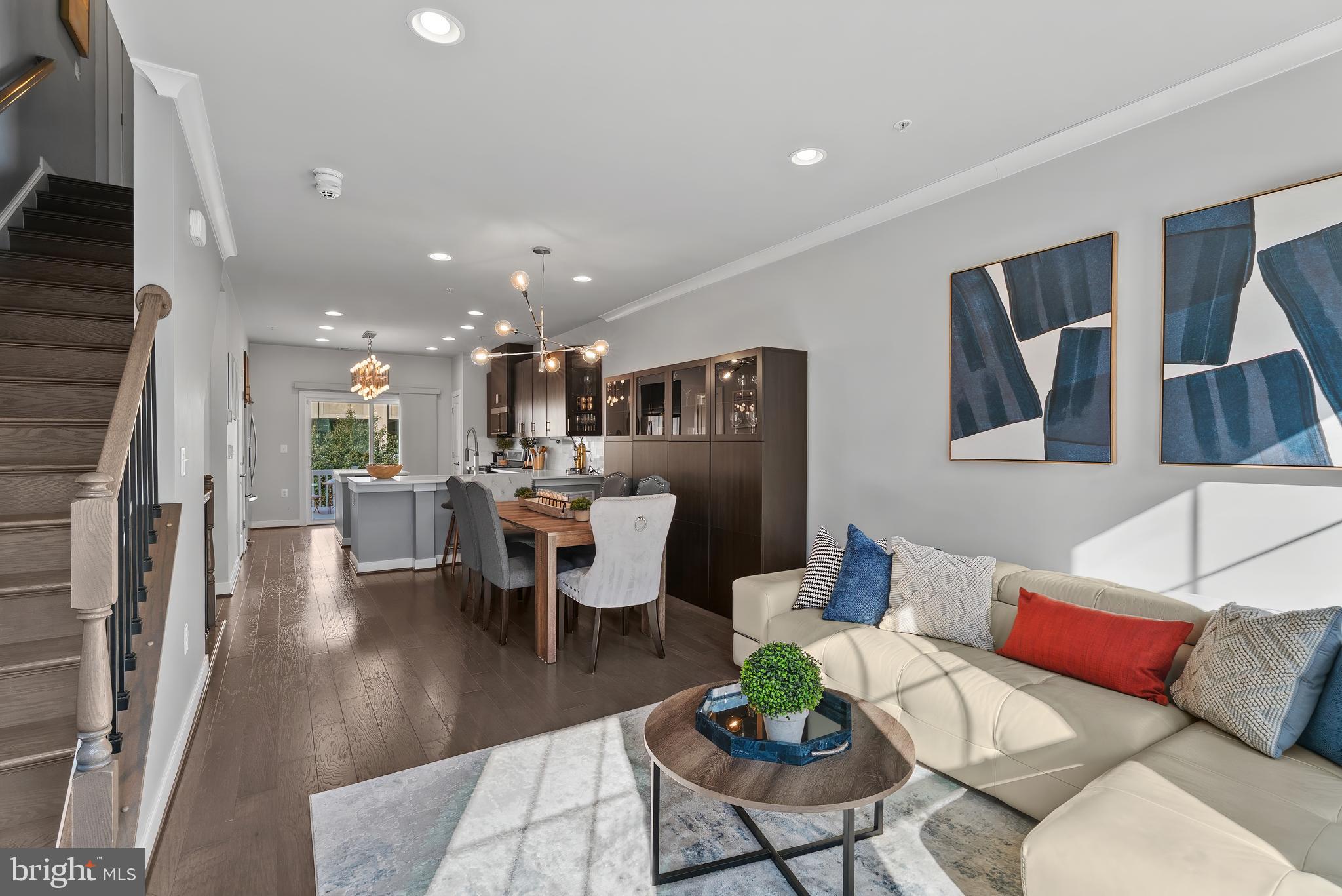 CROWN FARM - Residential