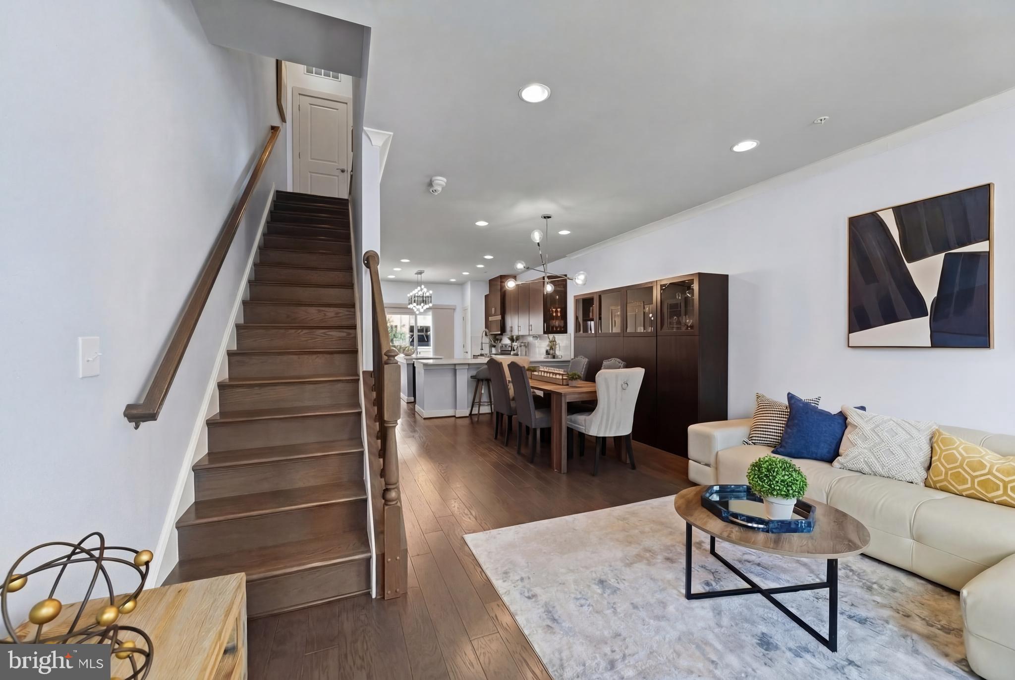 CROWN FARM - Residential