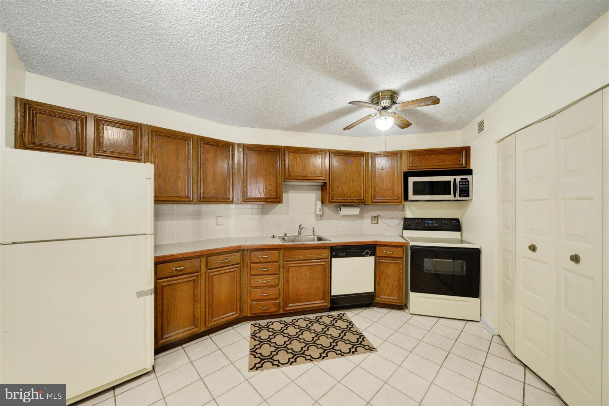 205 E JOPPA ROAD 1604