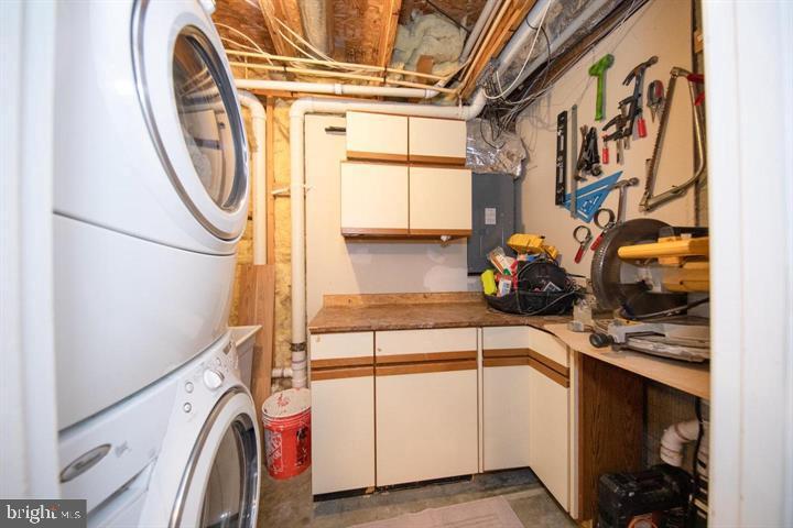 NEW HAVEN WOODS - Residential Lease