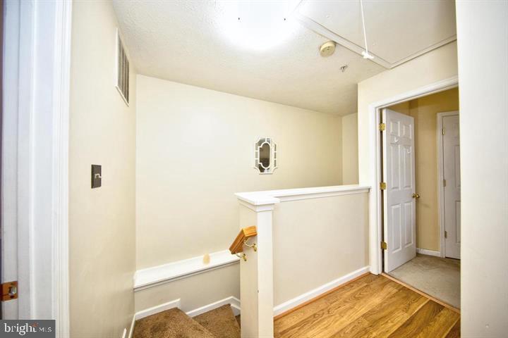 NEW HAVEN WOODS - Residential Lease