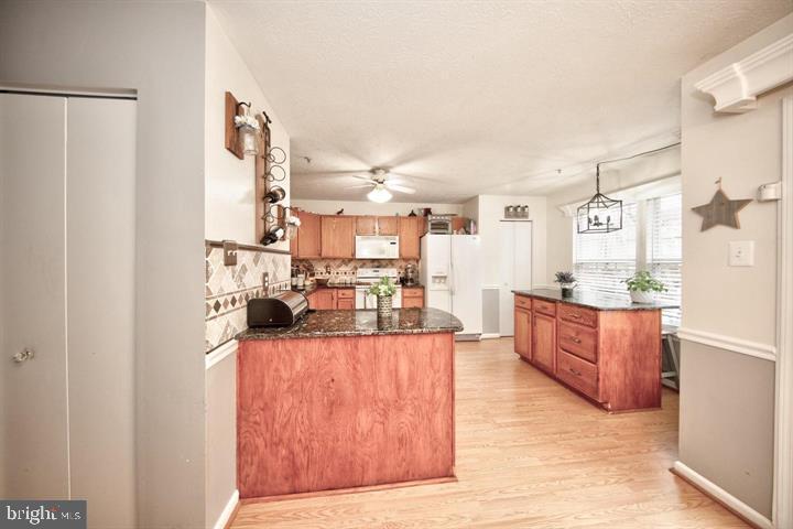 NEW HAVEN WOODS - Residential Lease