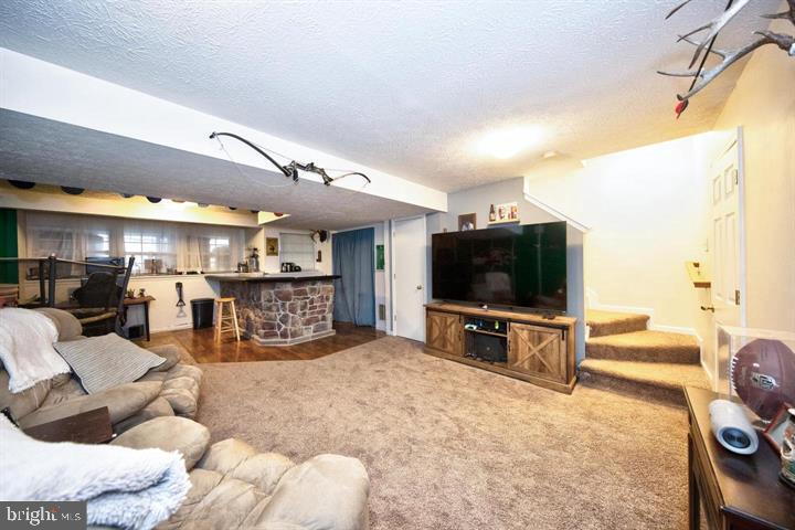 NEW HAVEN WOODS - Residential Lease