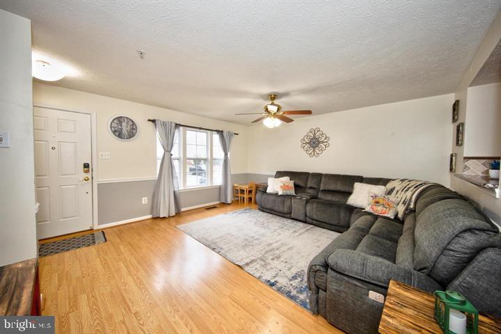 NEW HAVEN WOODS - Residential Lease