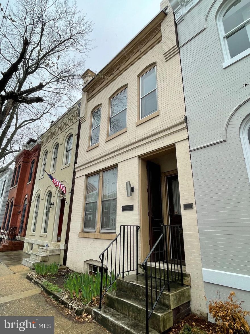 Location! Location! Location!  209 South Alfred is ideally located for a variety of uses.  Located a block from King Street and four blocks from the Court House, it provides excellent access to all of Old Town Alexandria without the usual noise and congestion.  Private parking is in back off a broad alley with room for at least two automobiles.  Currently used as a law office.  The interior can be reconfigured as needed to meet an owners needs.