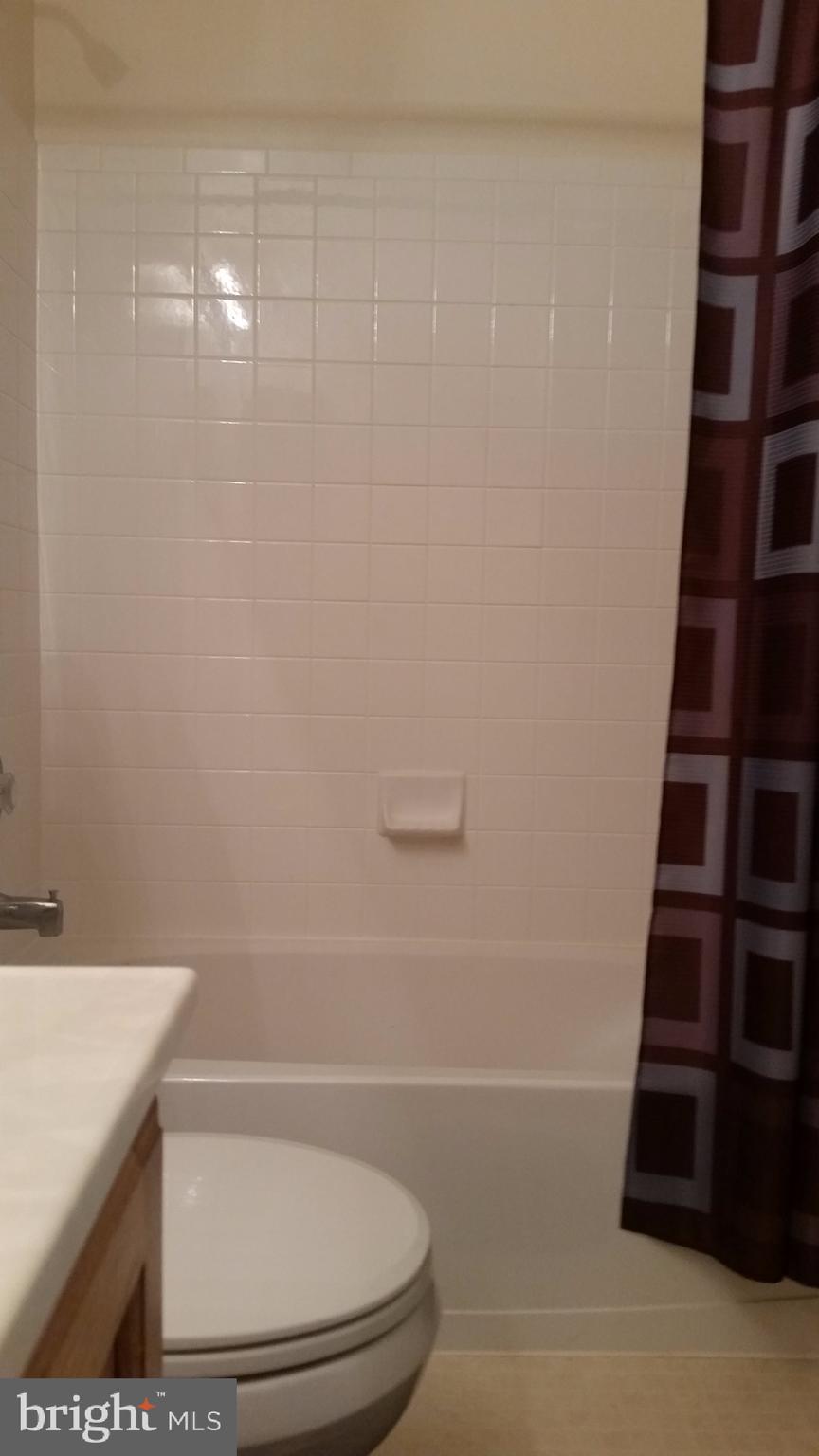 CEDAR POINTE - Residential Lease