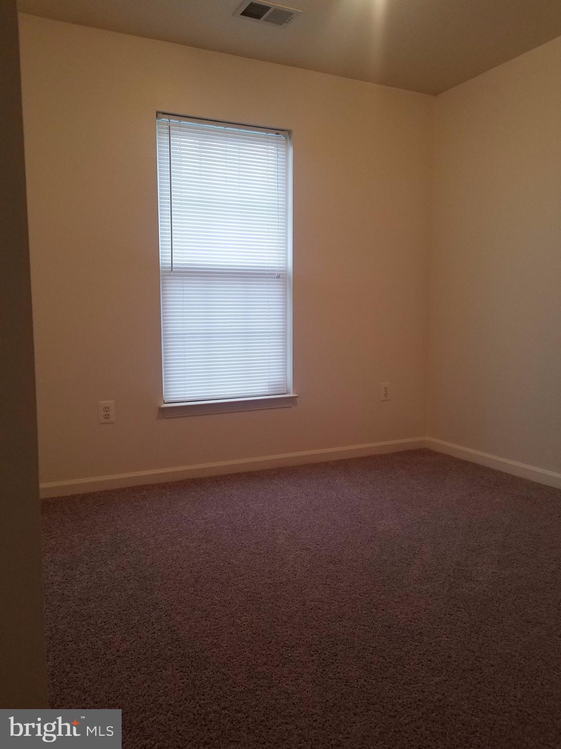 CEDAR POINTE - Residential Lease