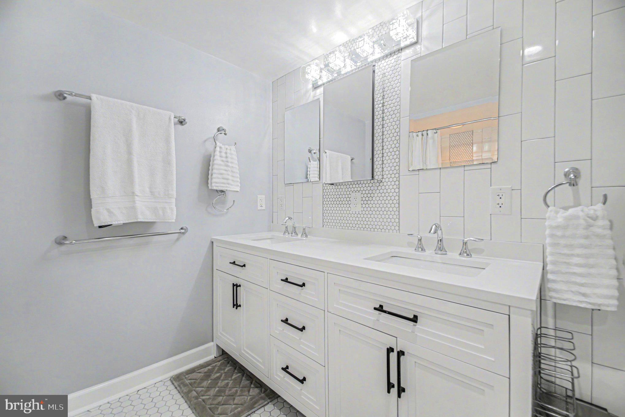 4189 S FOUR MILE RUN DRIVE S 101