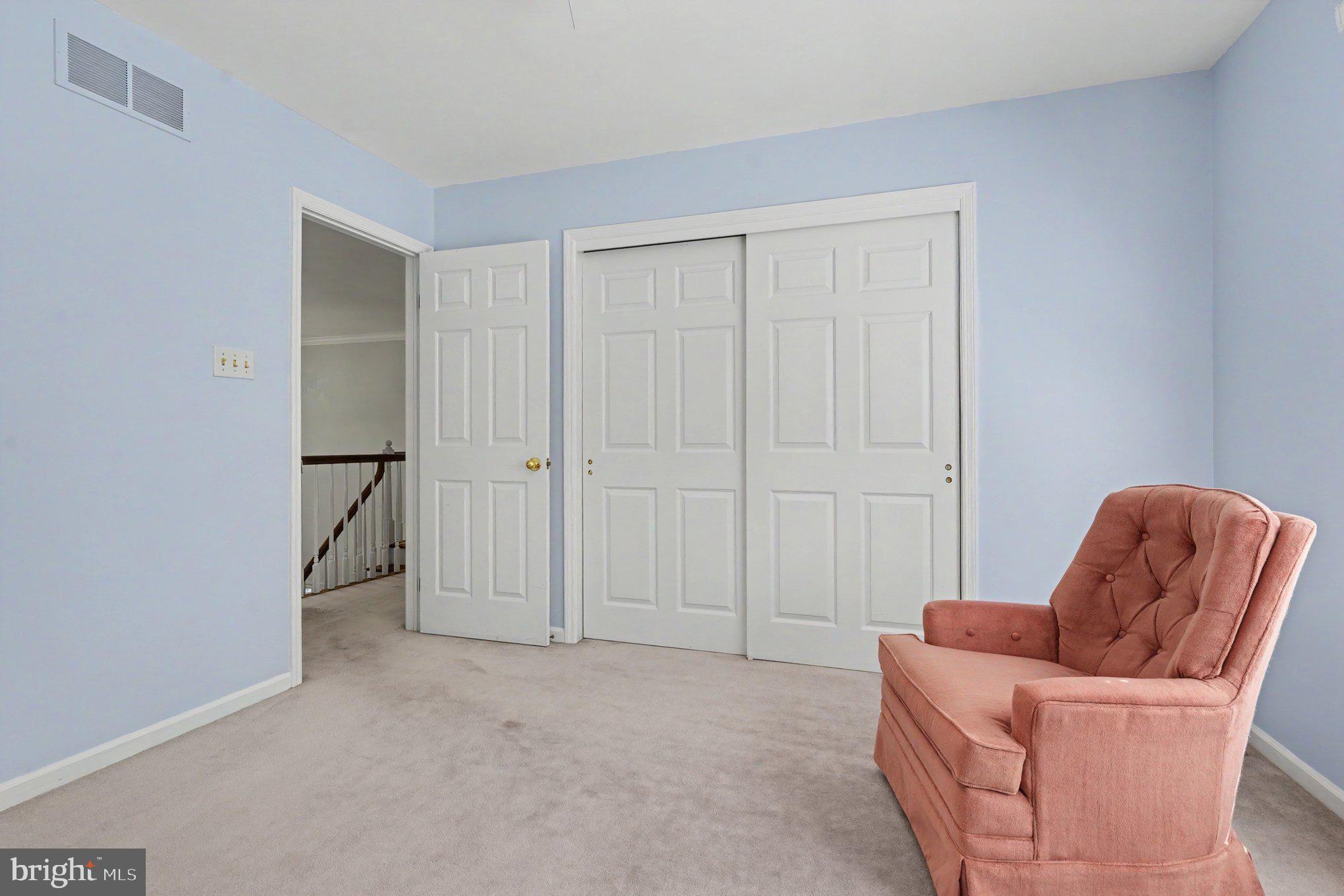 PINE CREST - Residential