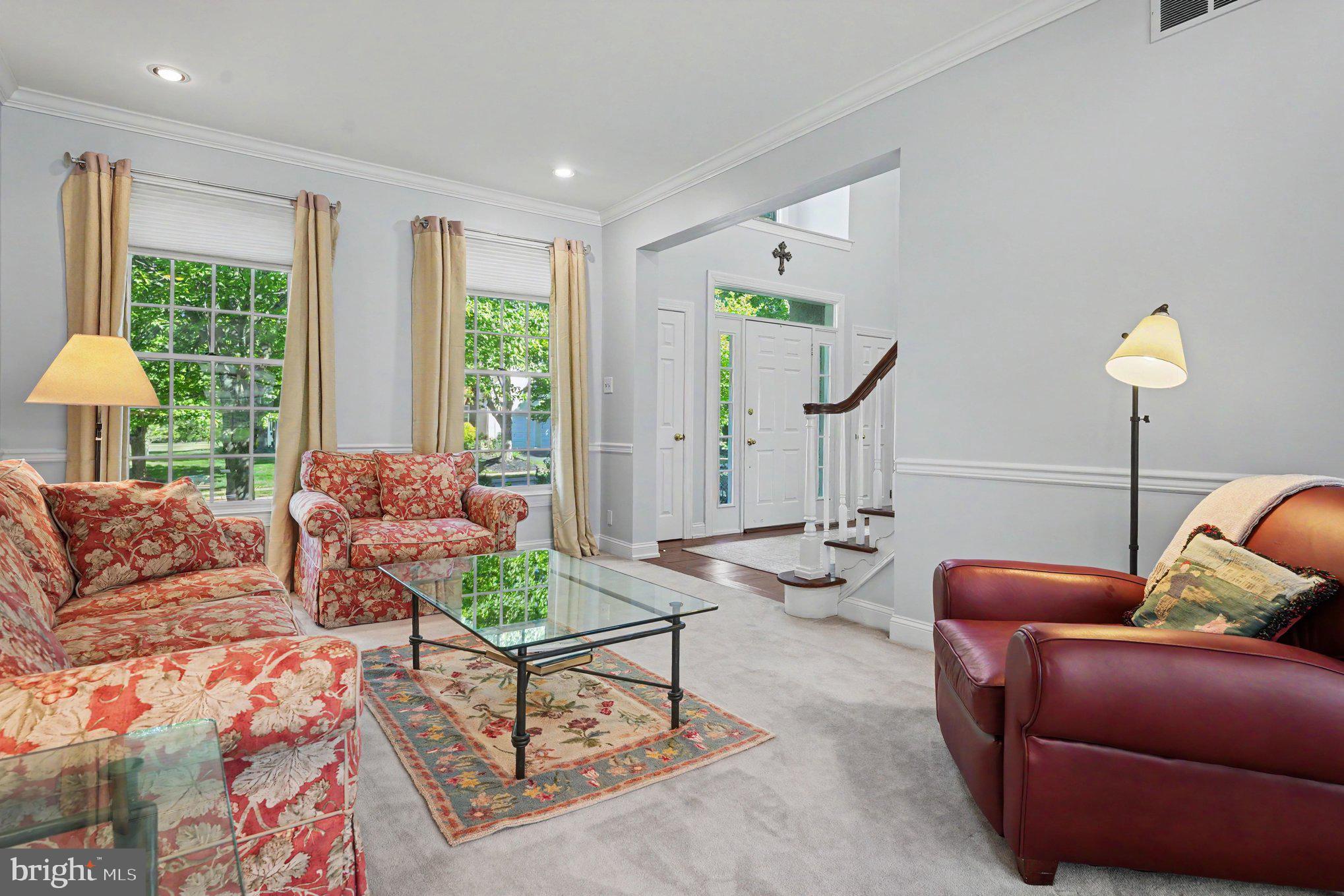 PINE CREST - Residential