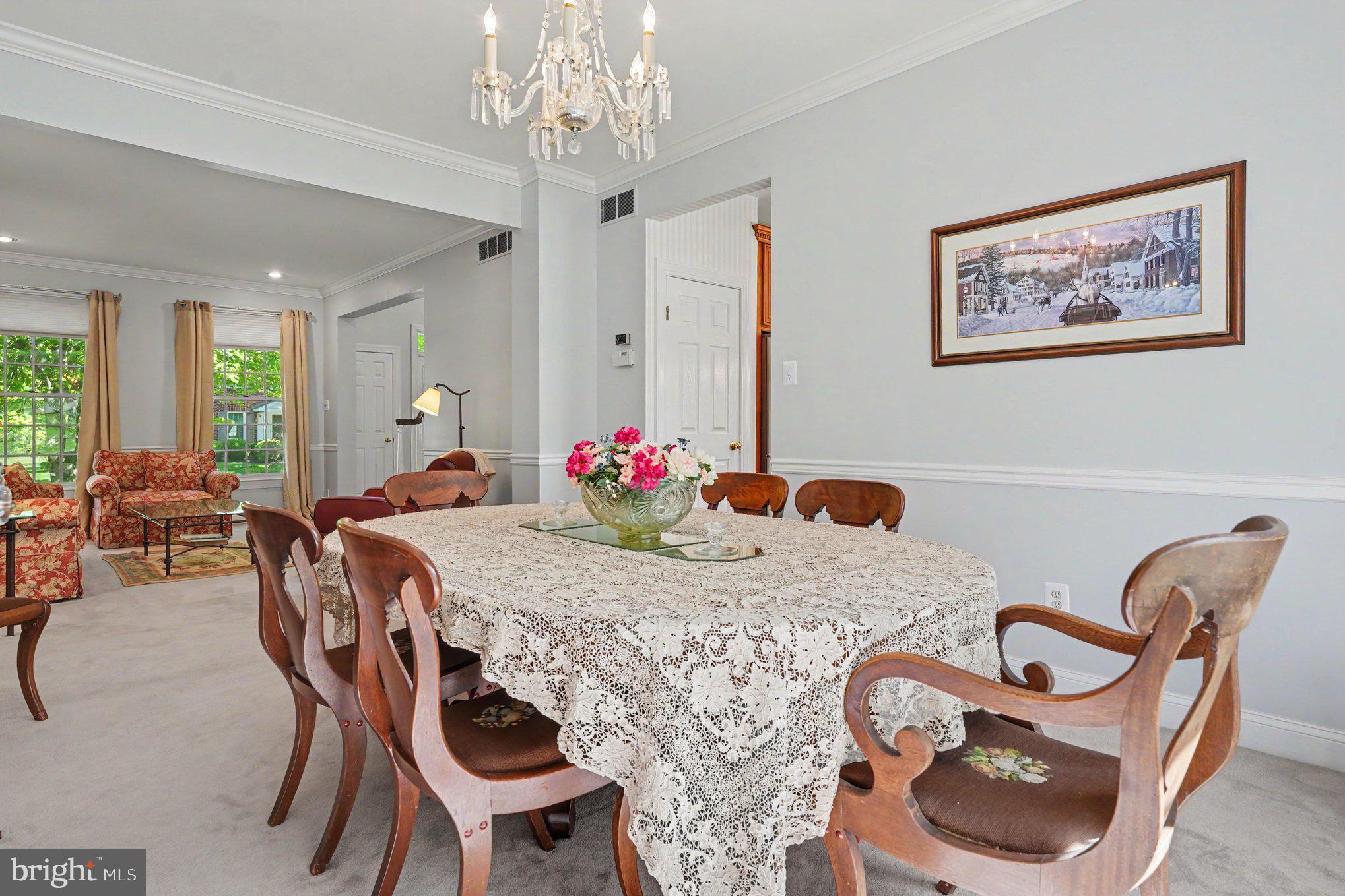 PINE CREST - Residential
