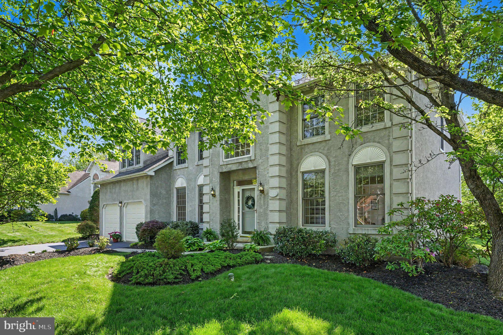 PINE CREST - Residential