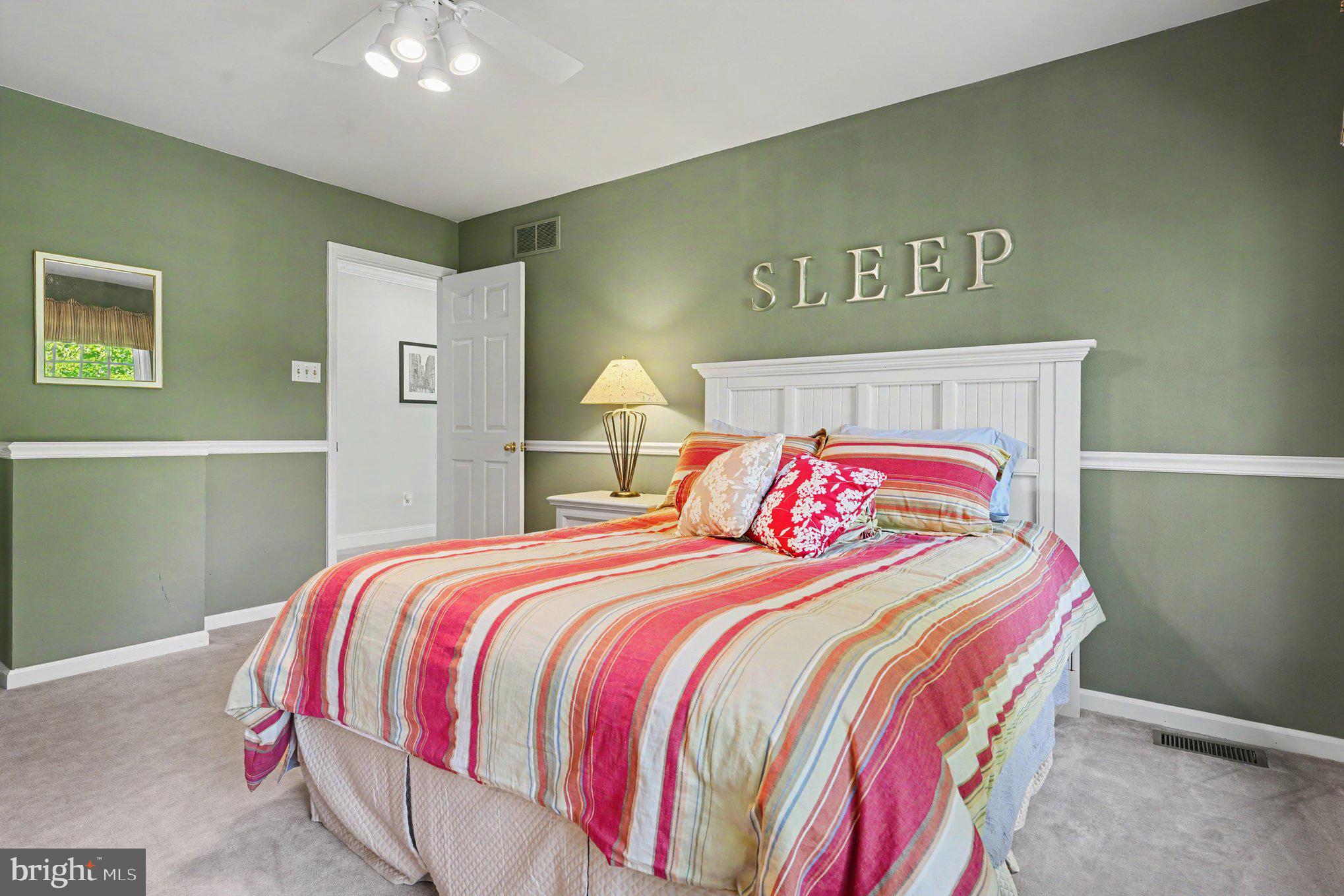 PINE CREST - Residential