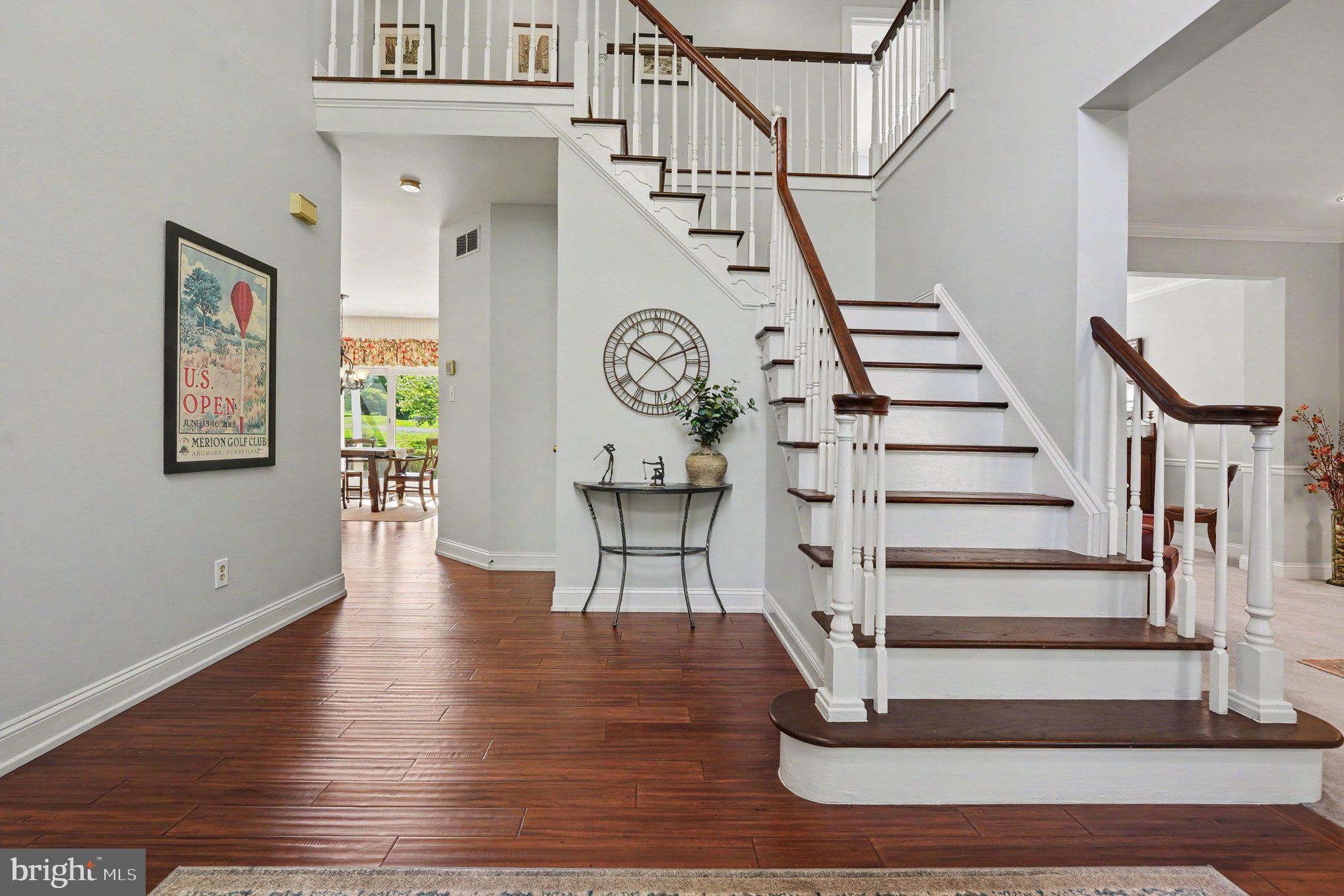 PINE CREST - Residential