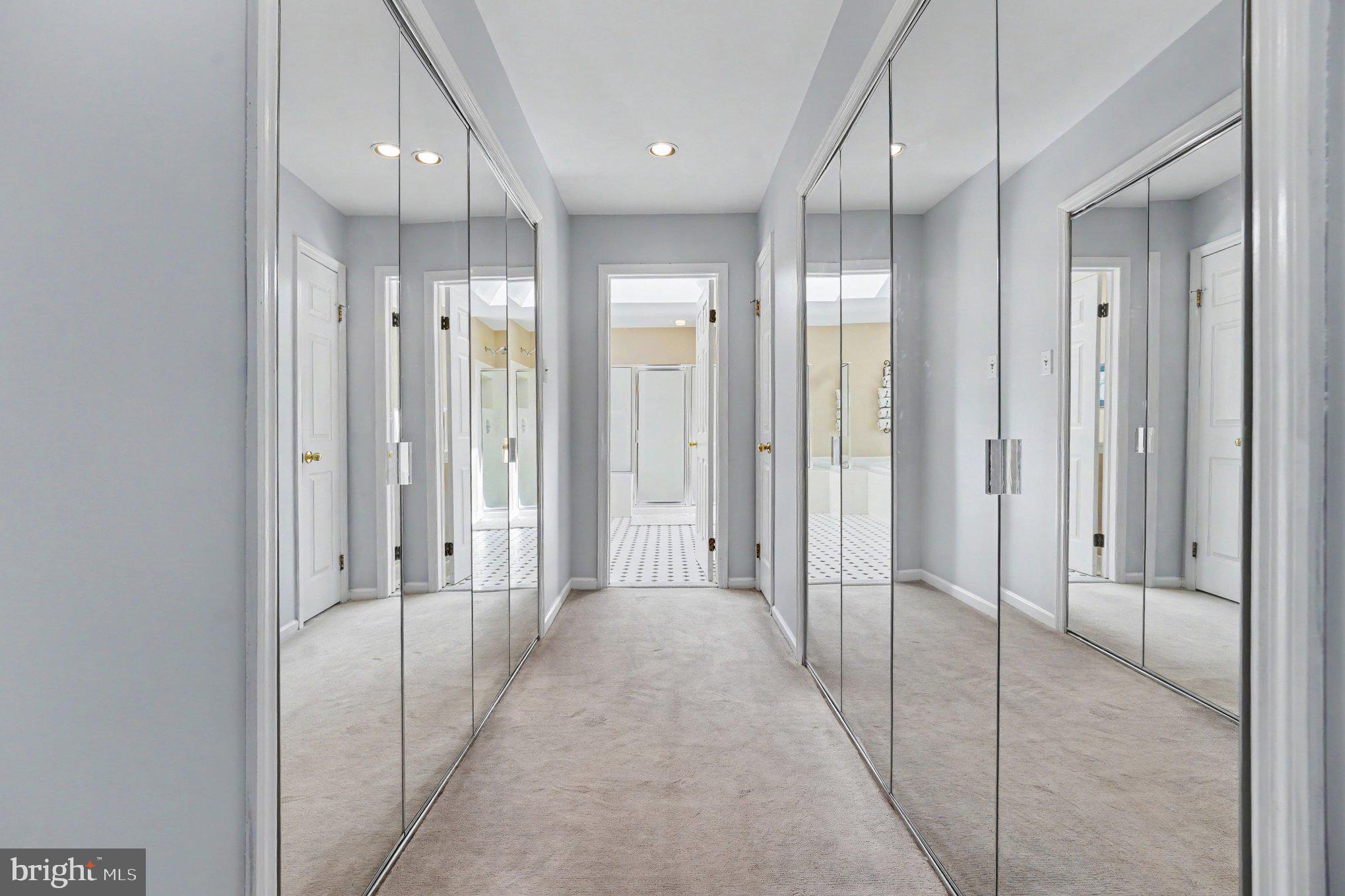 PINE CREST - Residential
