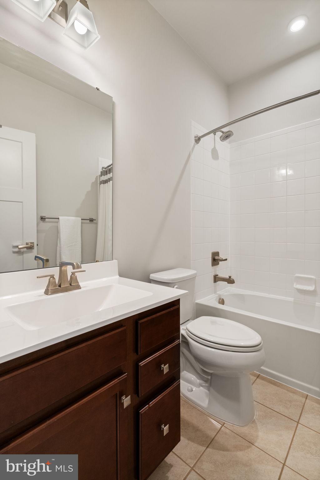 POTOMAC SHORES - Residential