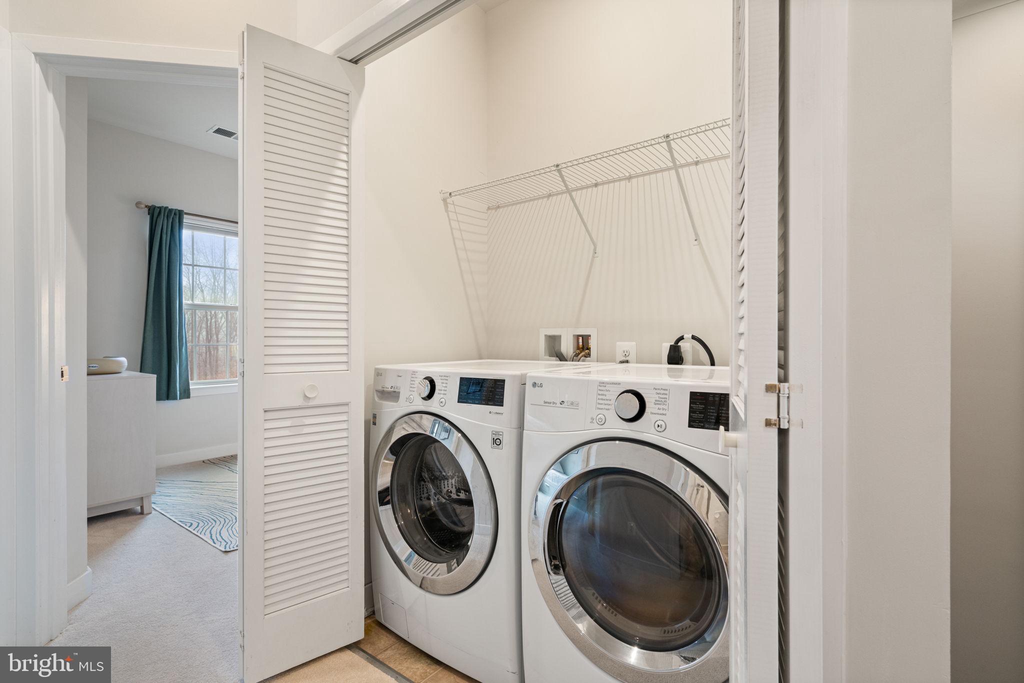 POTOMAC SHORES - Residential