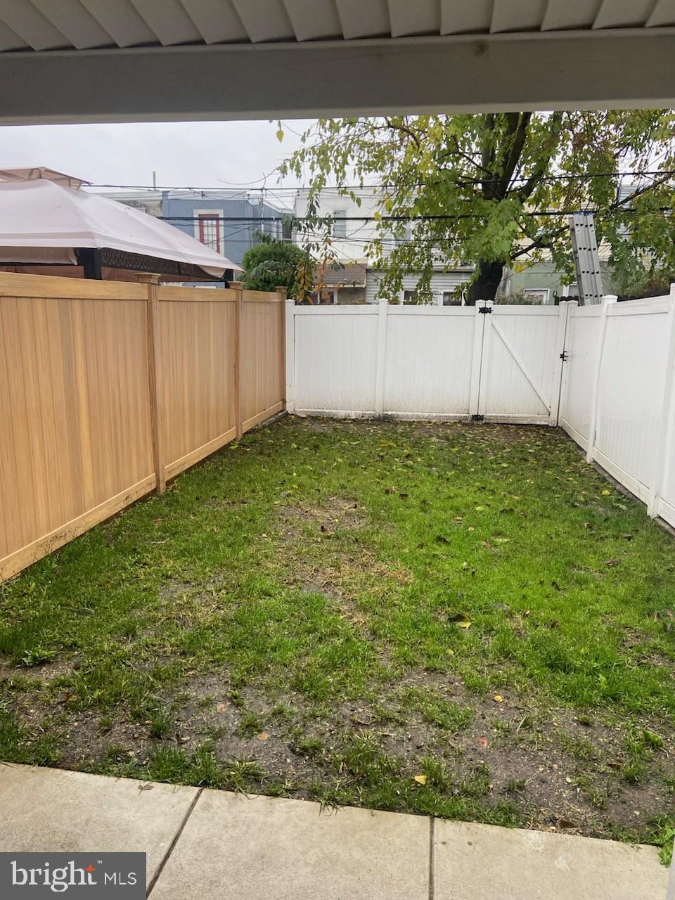 PORT RICHMOND - Residential