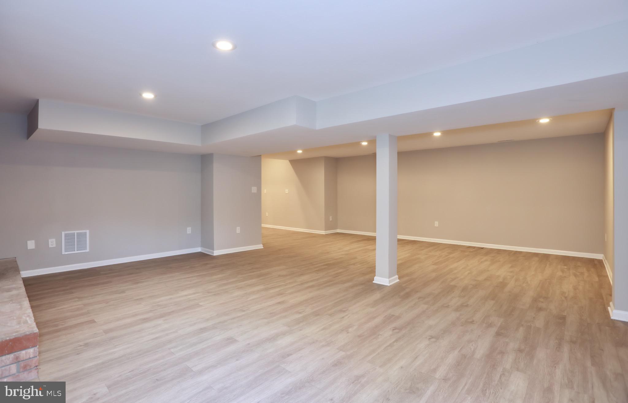 BROOKWOOD - Residential