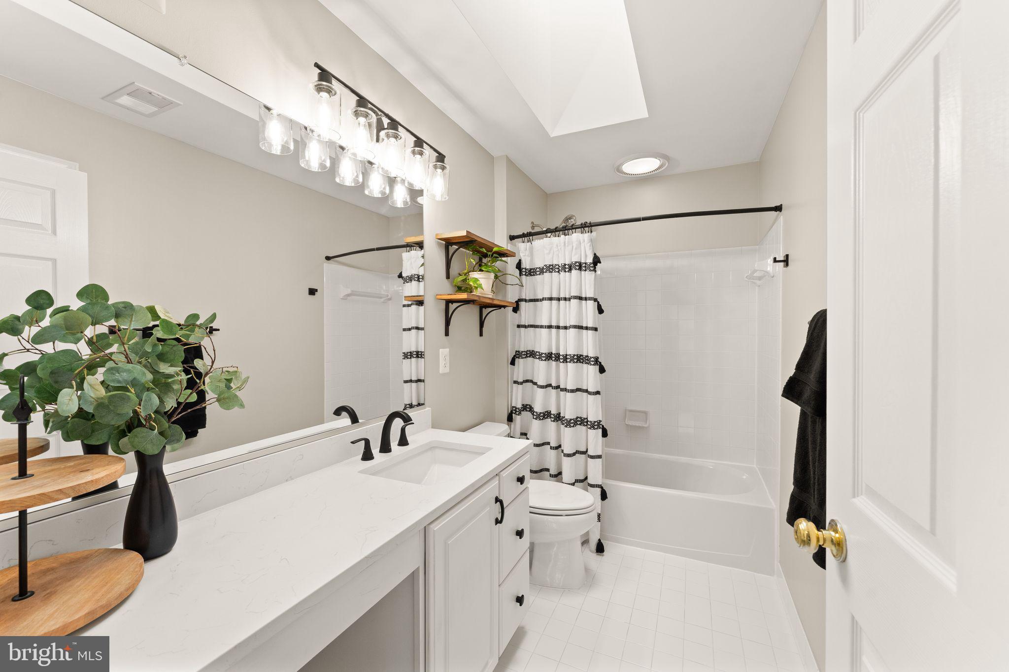 POTOMAC STATION - Residential