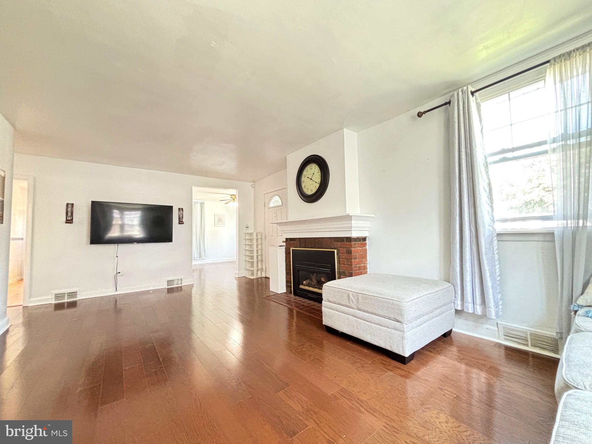 PHILADELPHIA - Residential