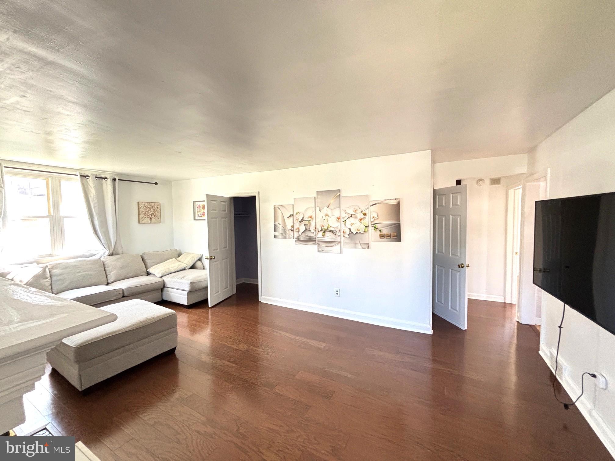 PHILADELPHIA - Residential