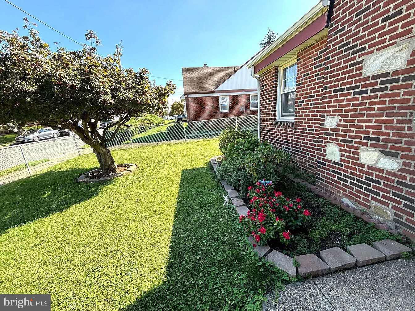 PHILADELPHIA - Residential