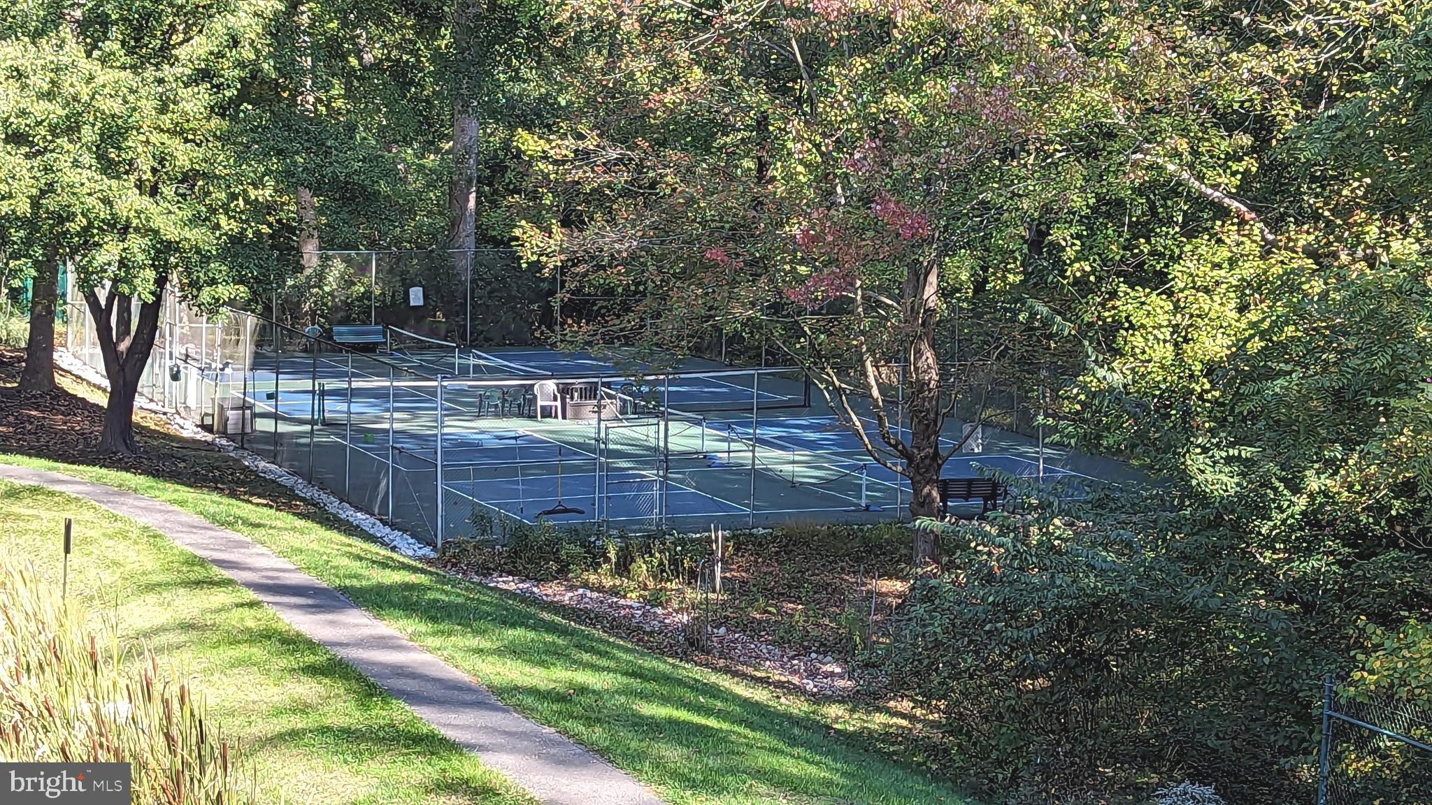 SUMNER VILLAGE - Residential Lease