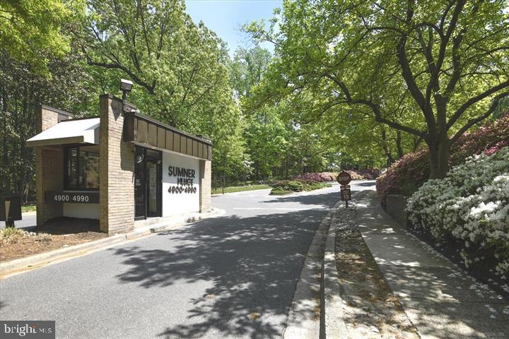 SUMNER VILLAGE - Residential Lease