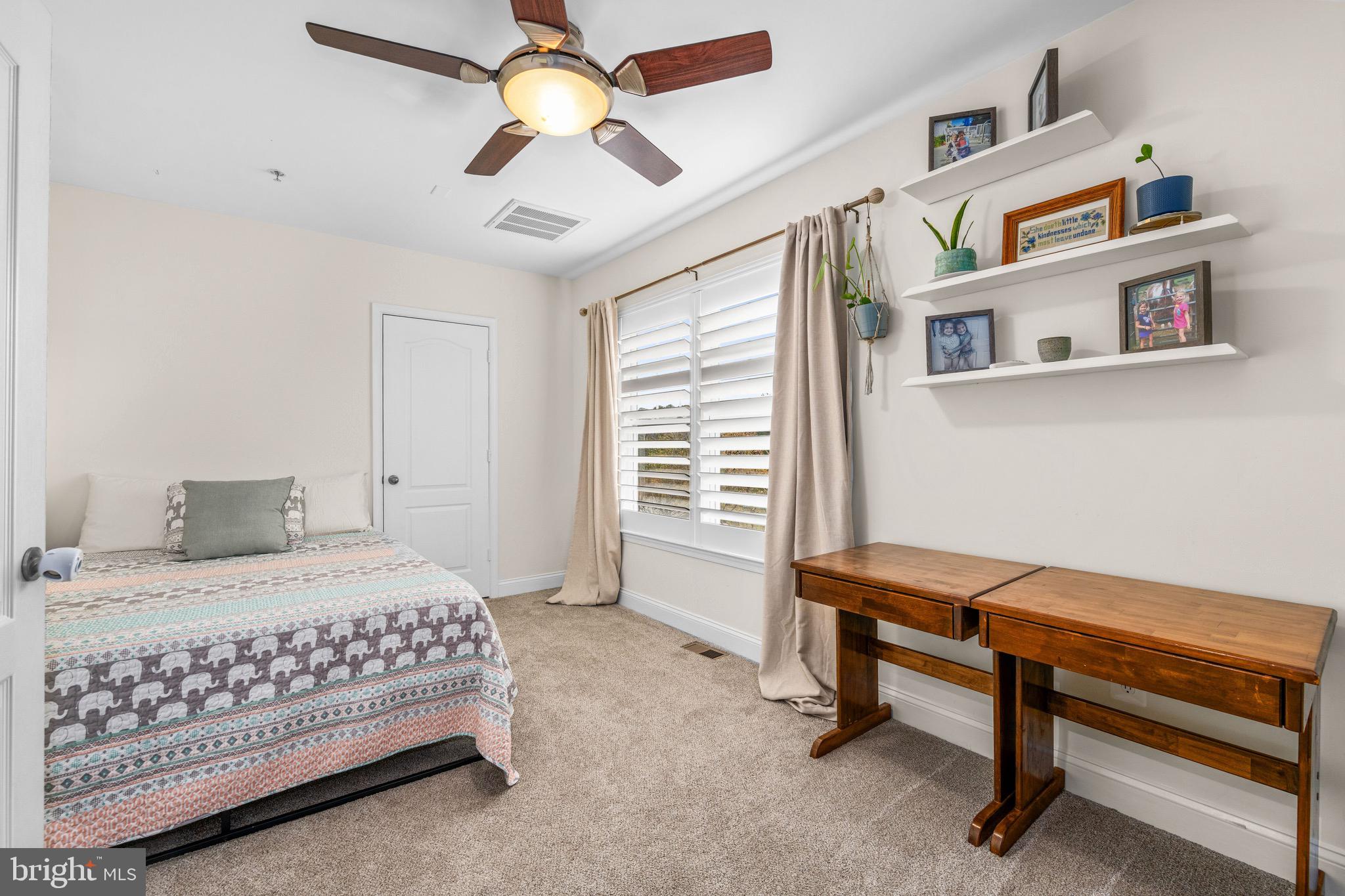 GIBSONS GRANT - Residential