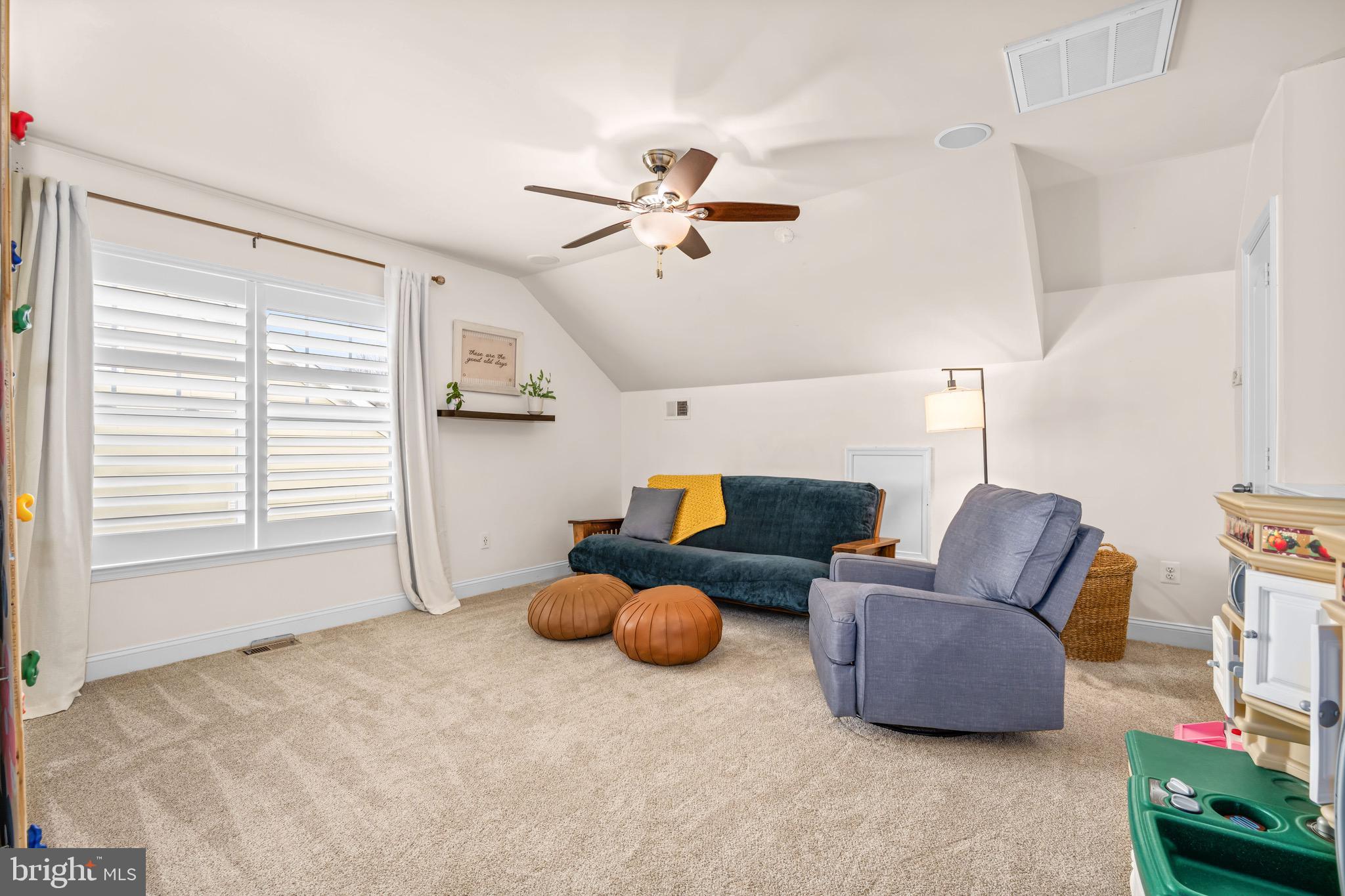 GIBSONS GRANT - Residential