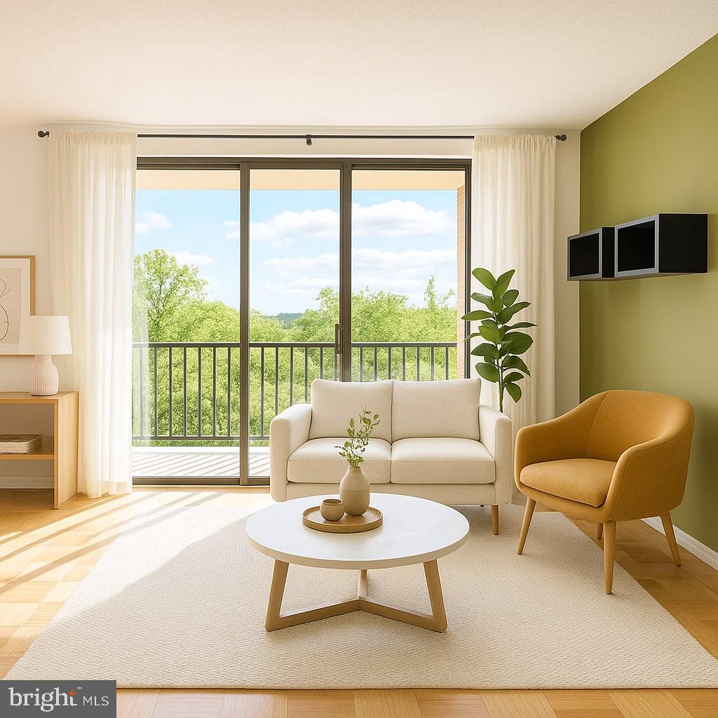 4242 E WEST 605