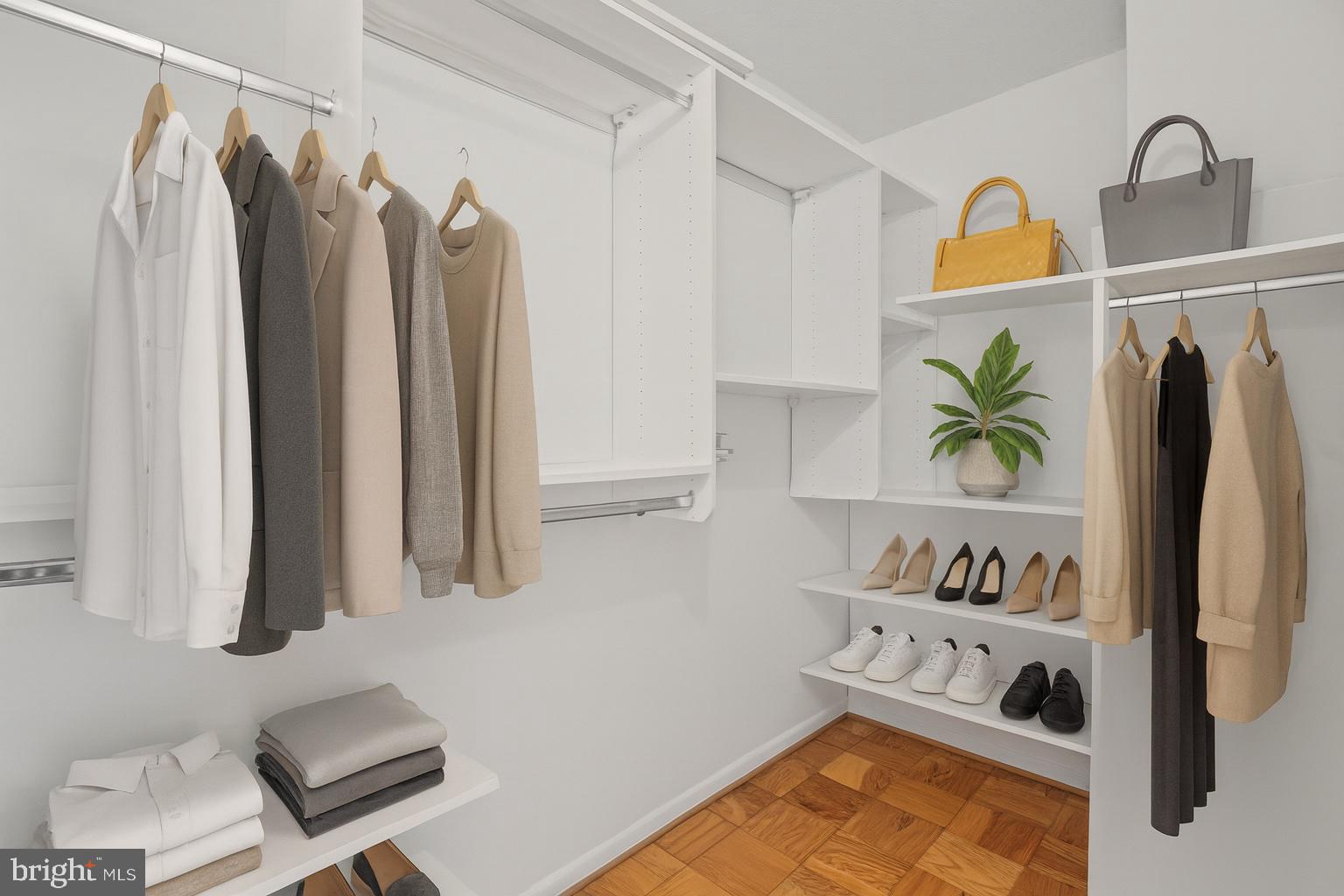 RIVIERA OF CHEVY CHASE - Residential