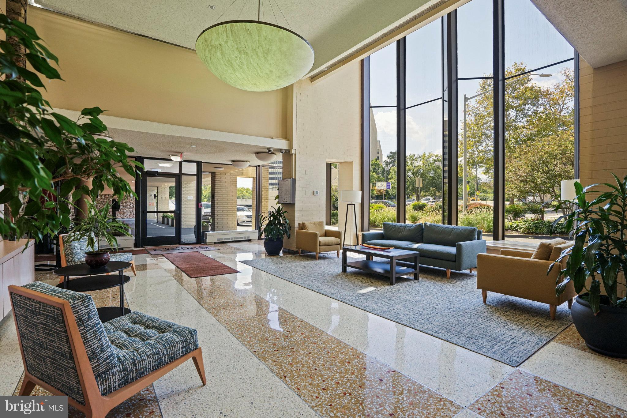 RIVIERA OF CHEVY CHASE - Residential