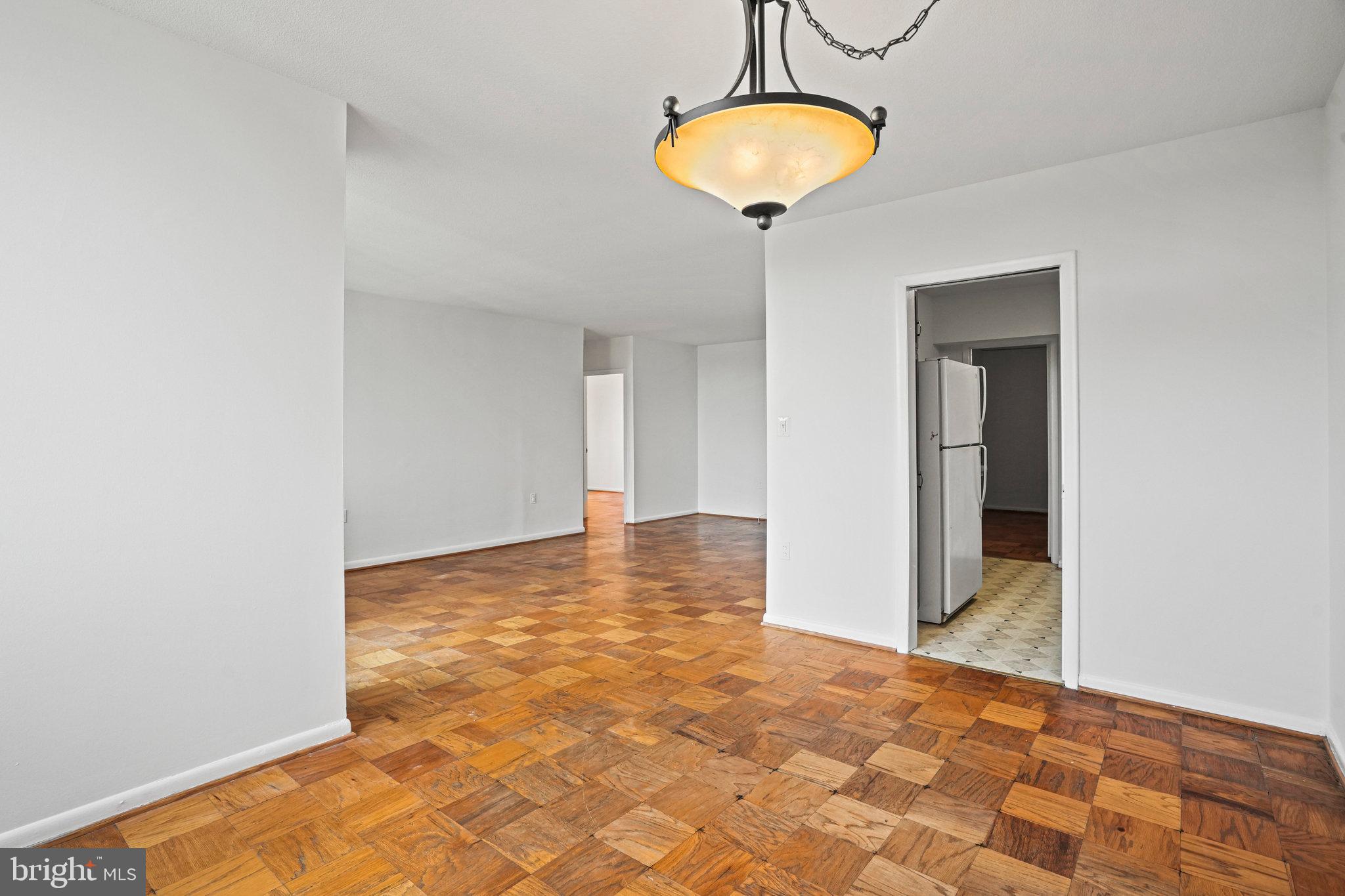 RIVIERA OF CHEVY CHASE - Residential